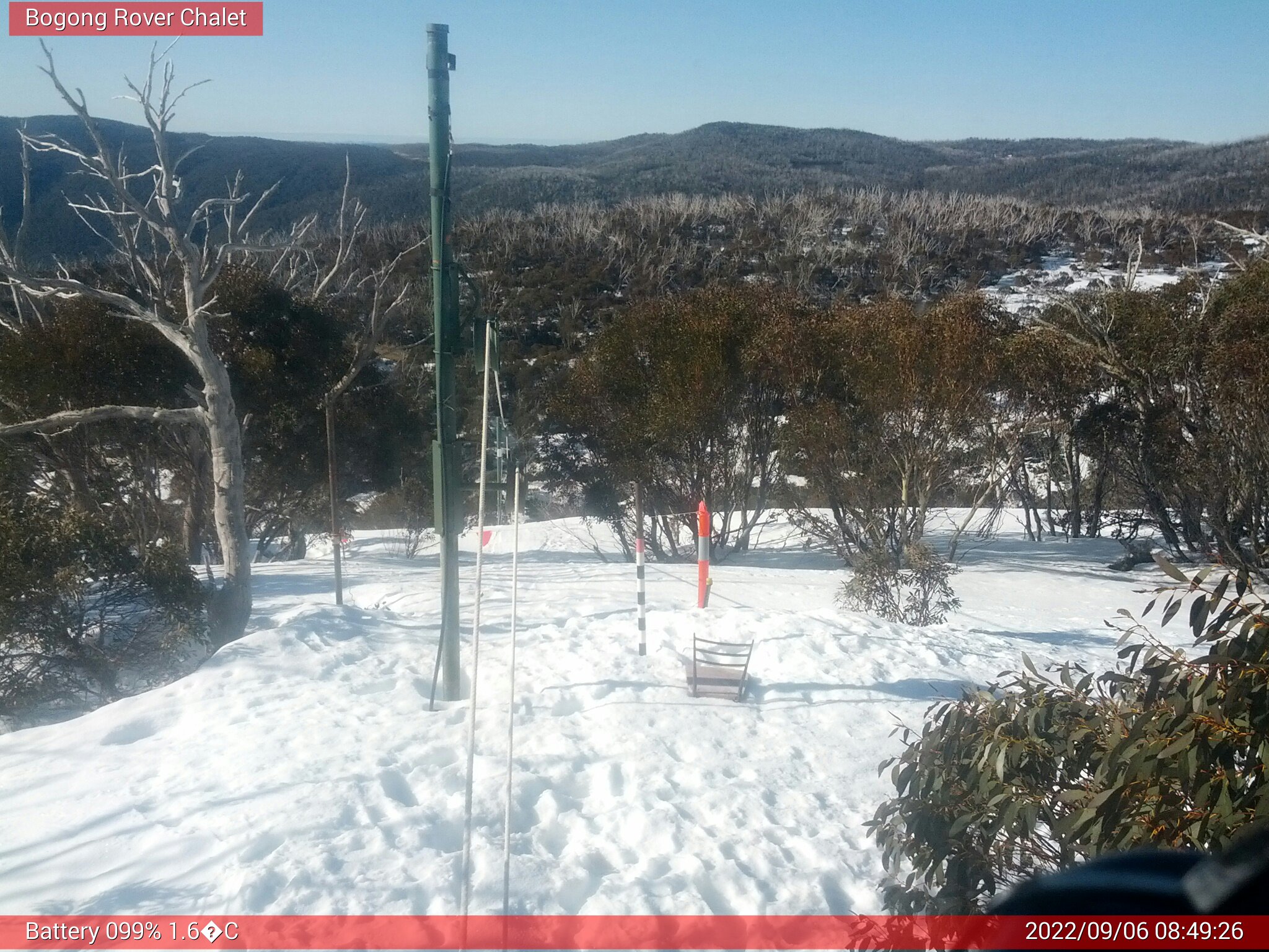 Bogong Web Cam 8:49am Tuesday 6th of September 2022