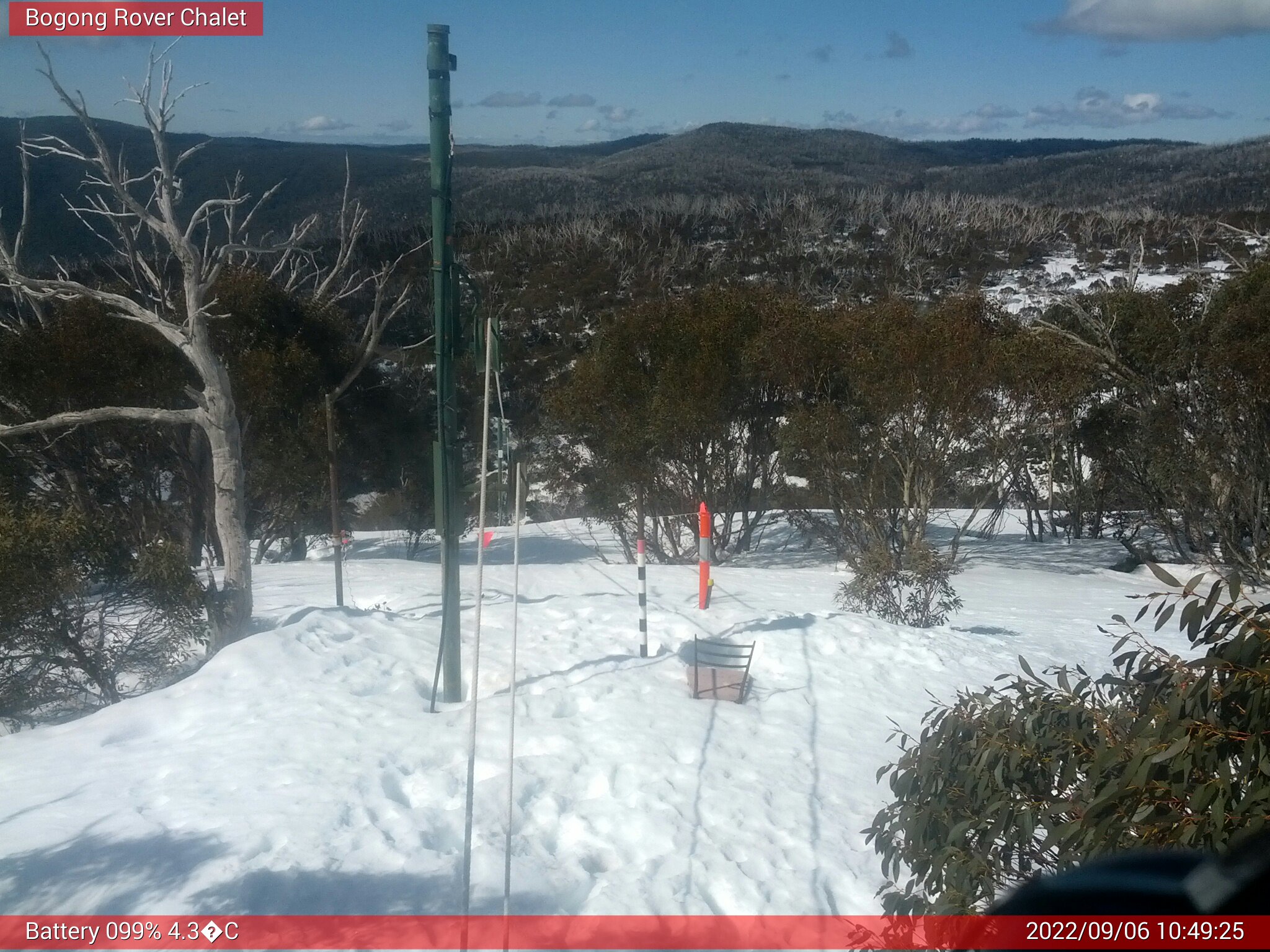 Bogong Web Cam 10:49am Tuesday 6th of September 2022