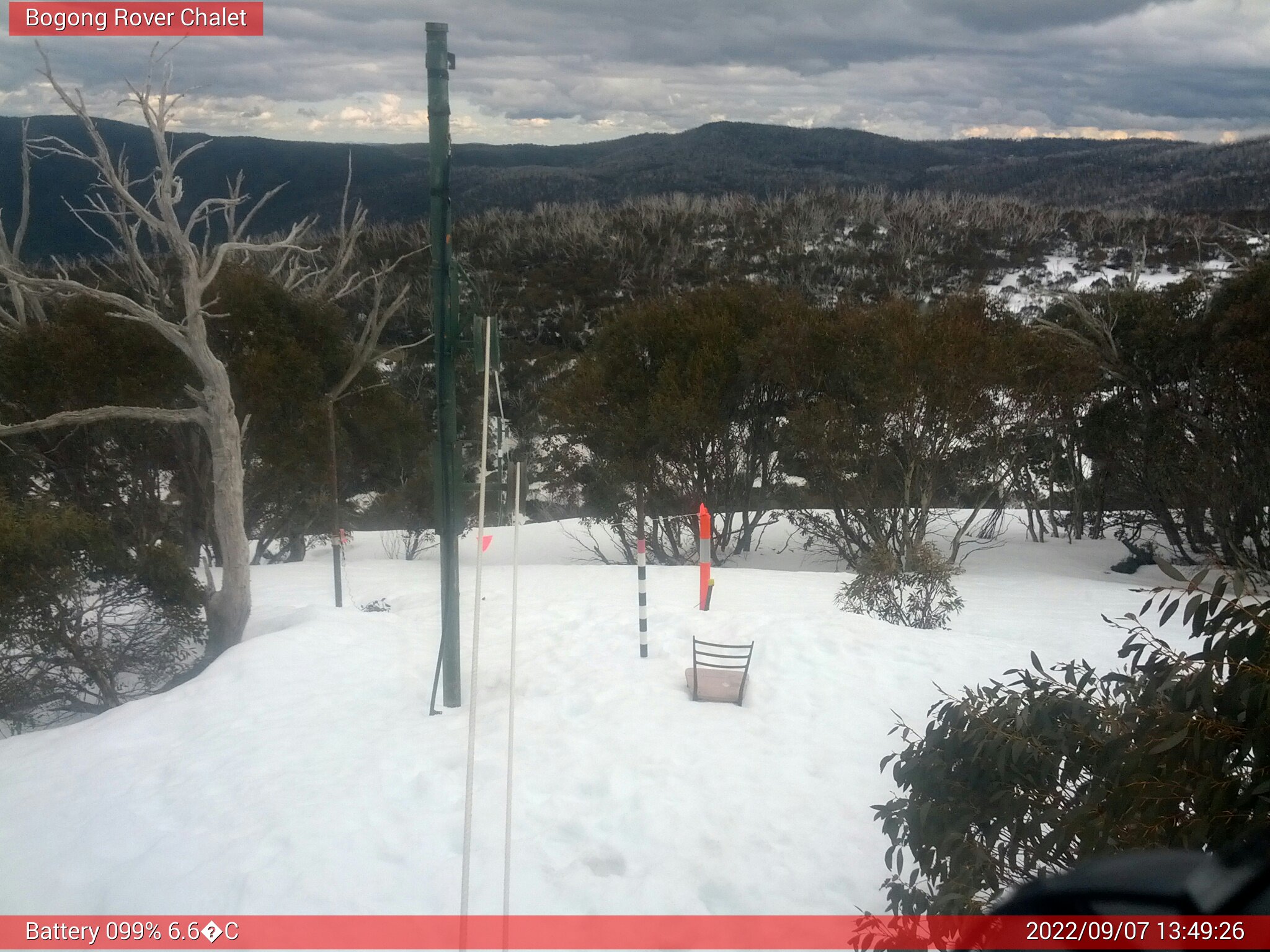 Bogong Web Cam 1:49pm Wednesday 7th of September 2022