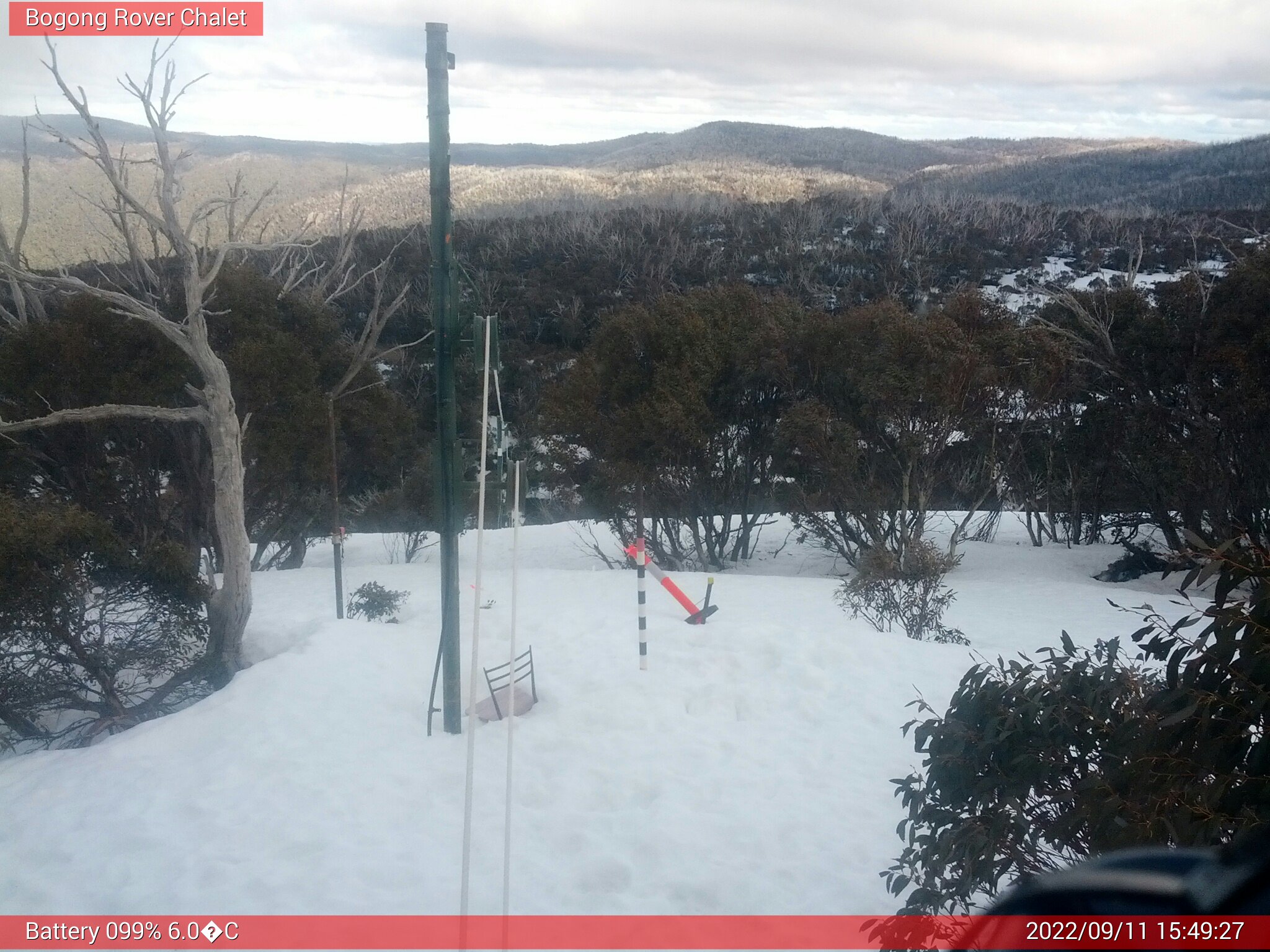 Bogong Web Cam 3:49pm Sunday 11th of September 2022