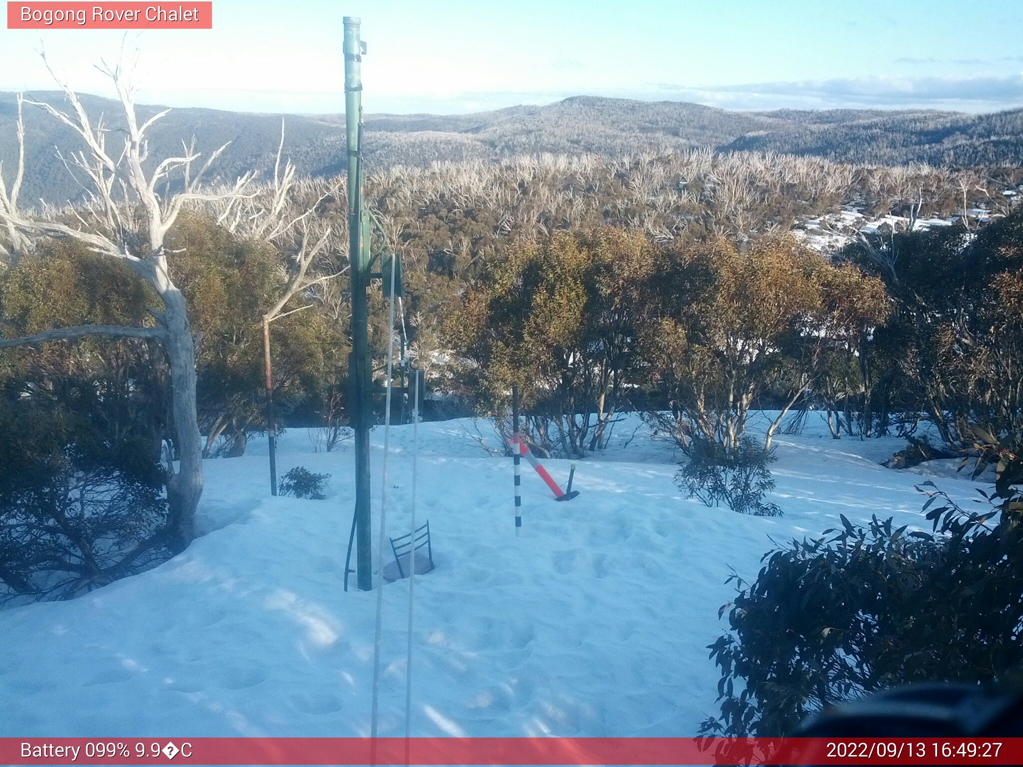 Bogong Web Cam 4:49pm Tuesday 13th of September 2022