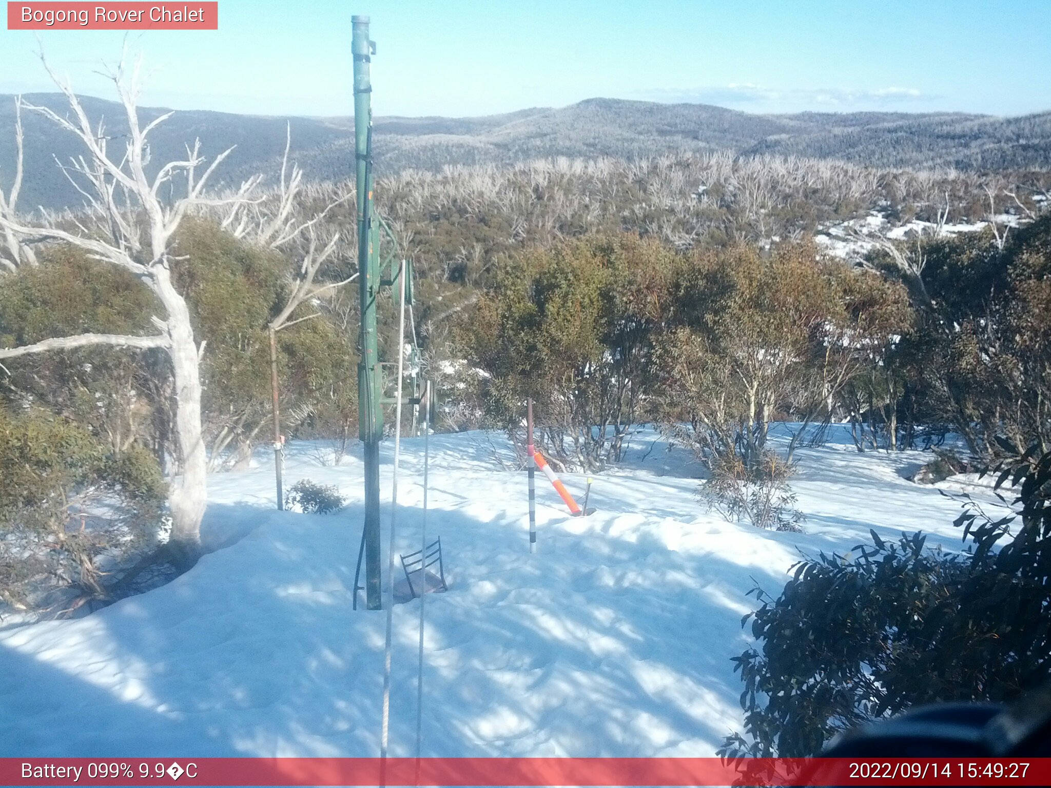 Bogong Web Cam 3:49pm Wednesday 14th of September 2022