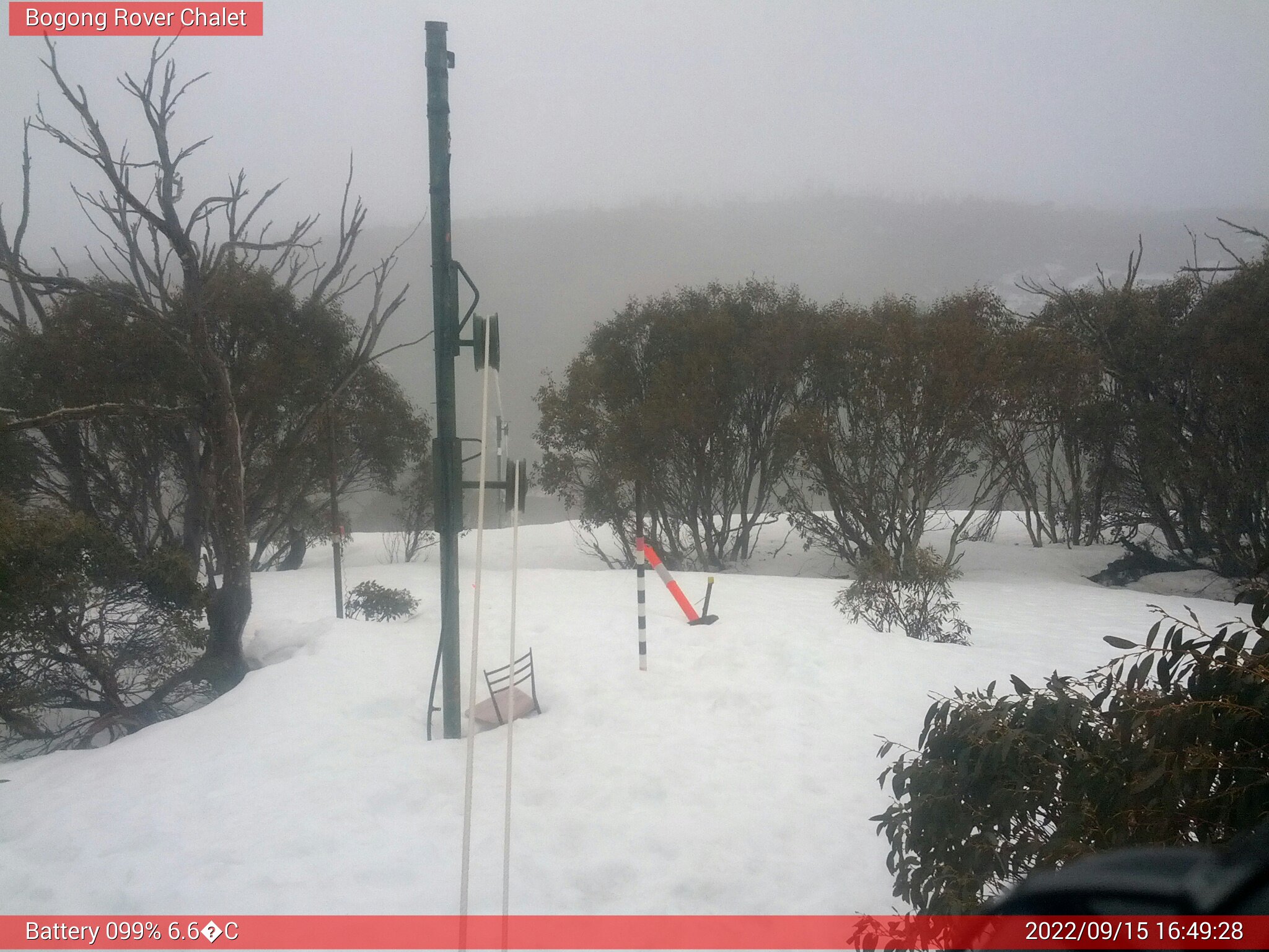 Bogong Web Cam 4:49pm Thursday 15th of September 2022