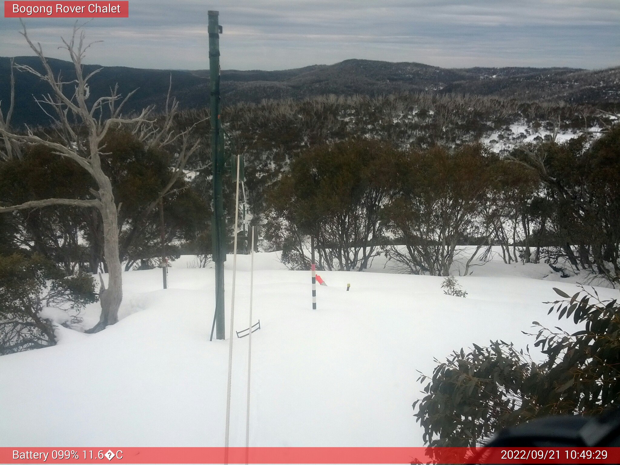 Bogong Web Cam 10:49am Wednesday 21st of September 2022