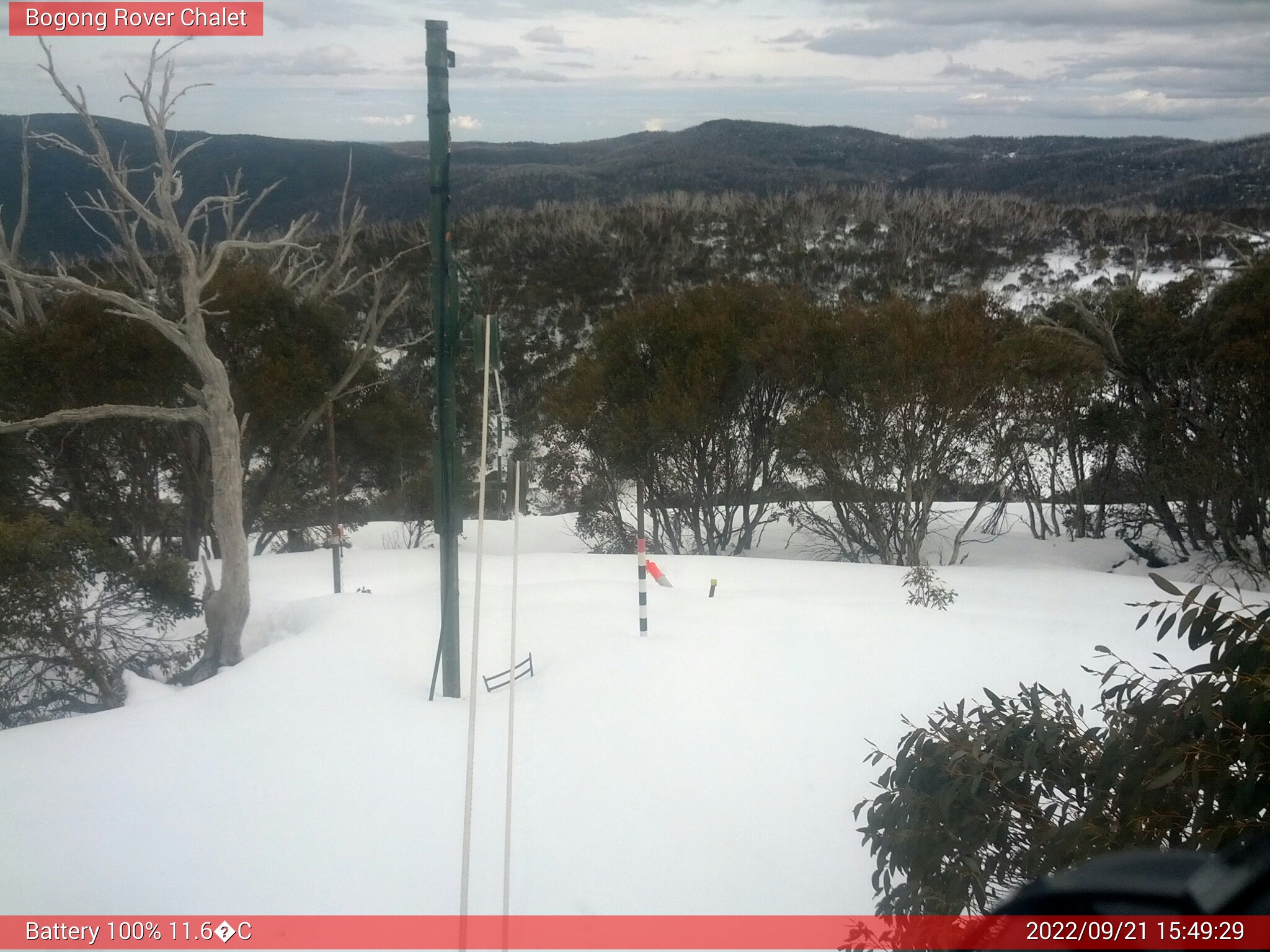 Bogong Web Cam 3:49pm Wednesday 21st of September 2022