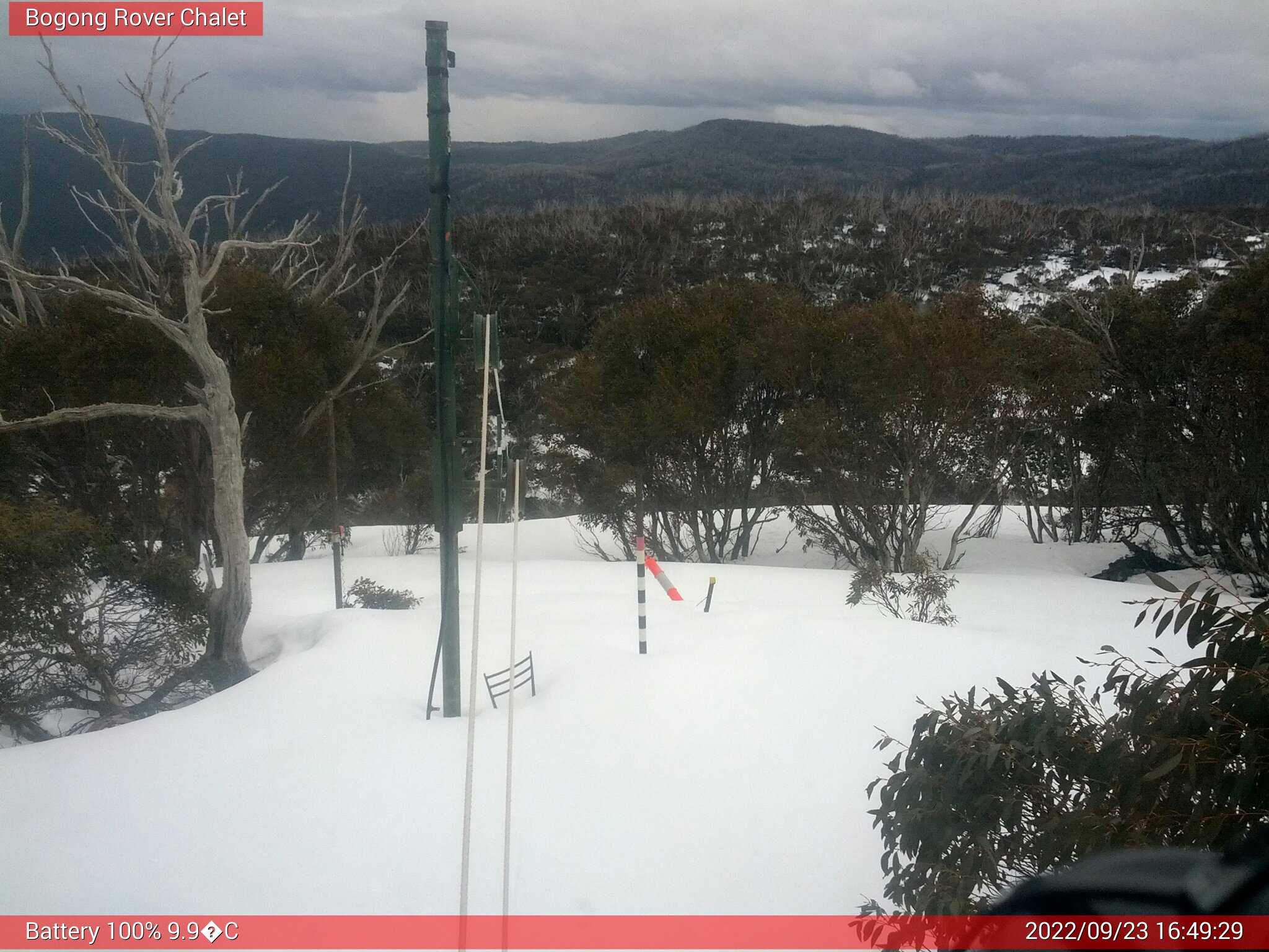 Bogong Web Cam 4:49pm Friday 23rd of September 2022