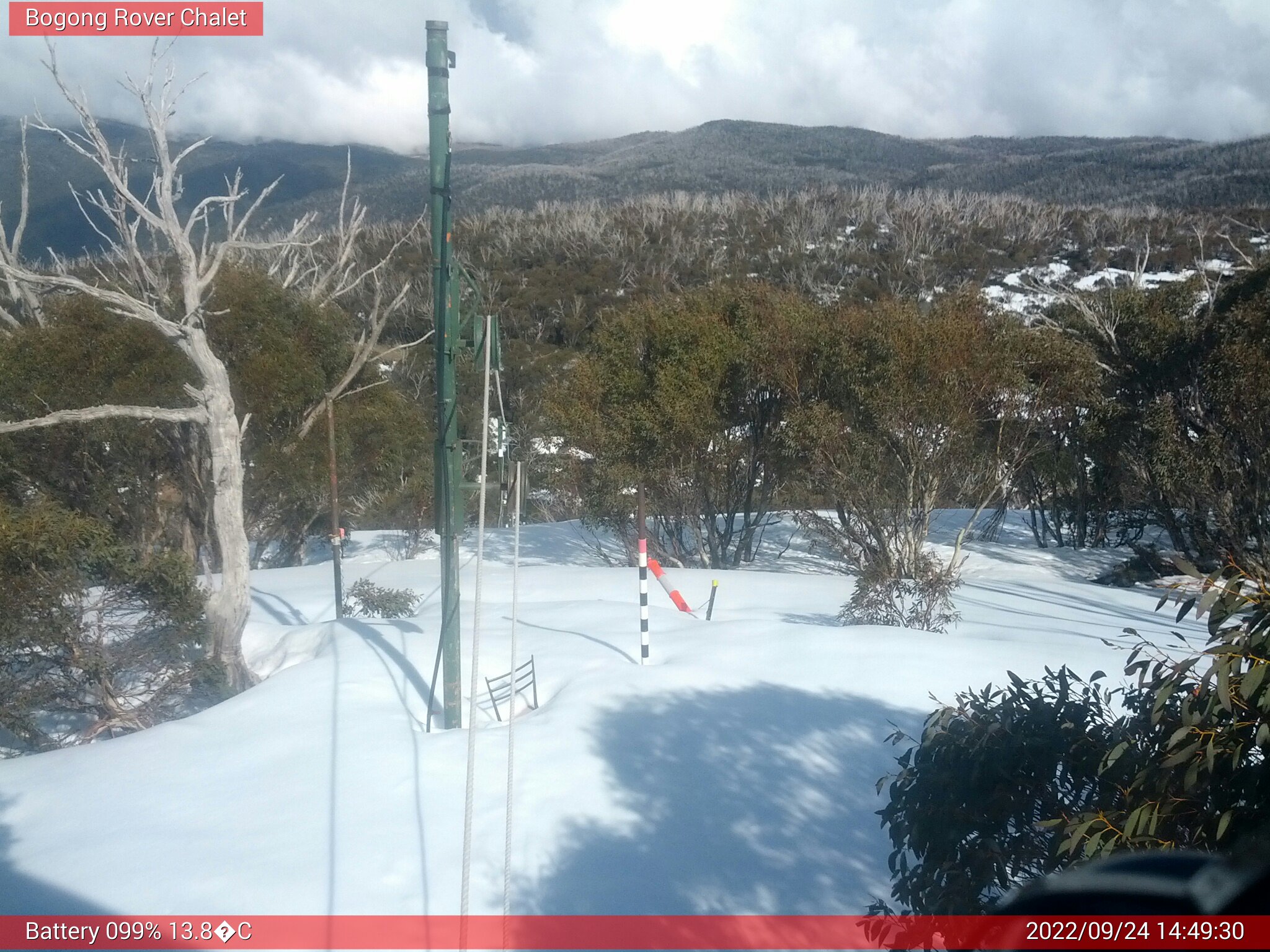 Bogong Web Cam 2:49pm Saturday 24th of September 2022