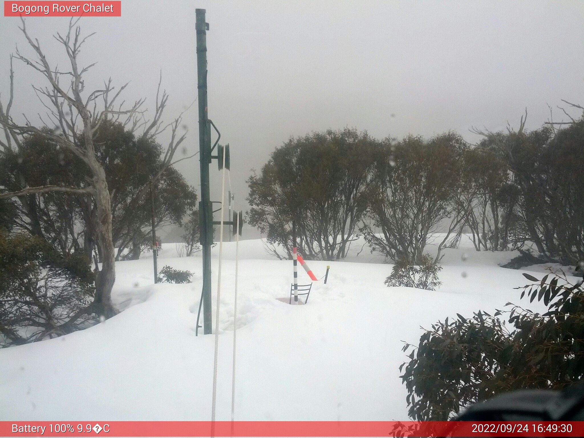 Bogong Web Cam 4:49pm Saturday 24th of September 2022