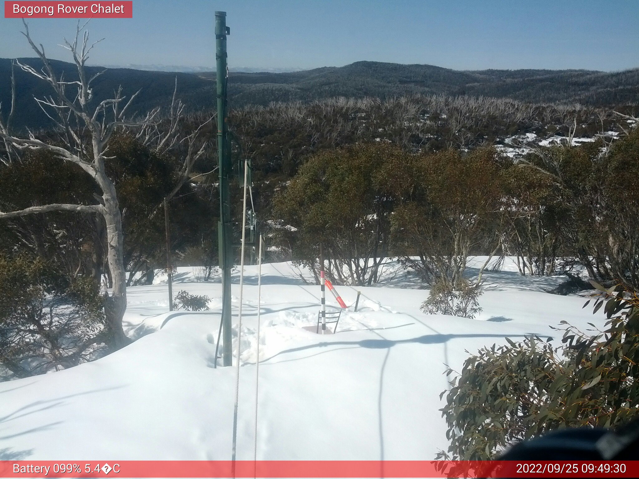 Bogong Web Cam 9:49am Sunday 25th of September 2022