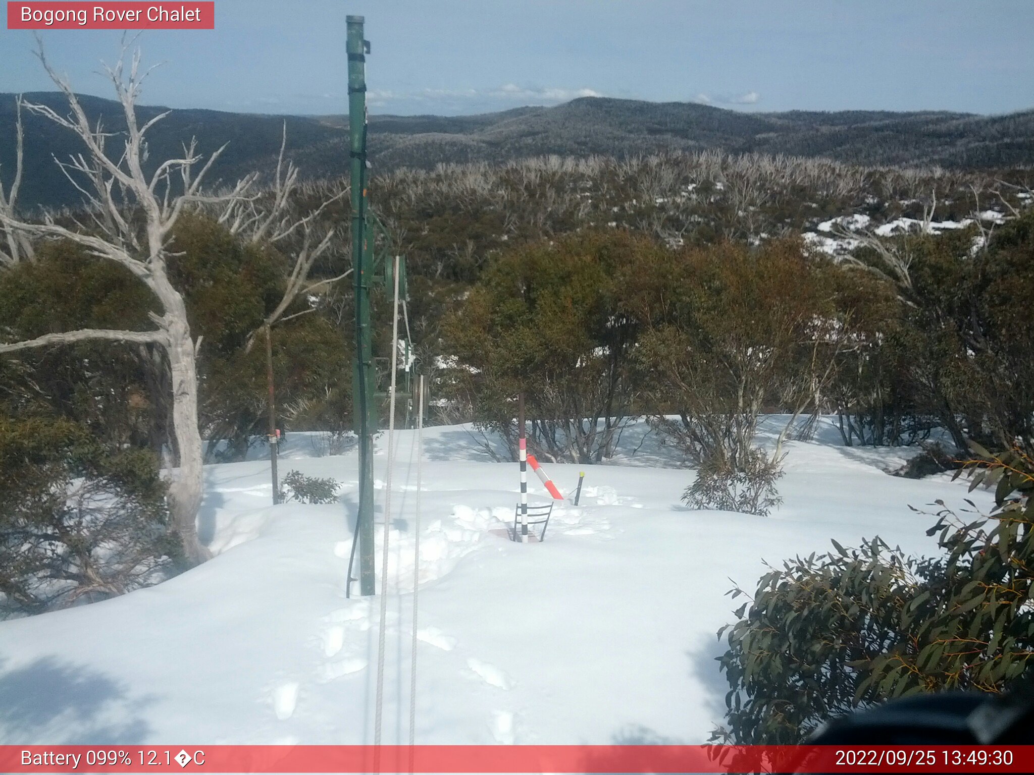 Bogong Web Cam 1:49pm Sunday 25th of September 2022