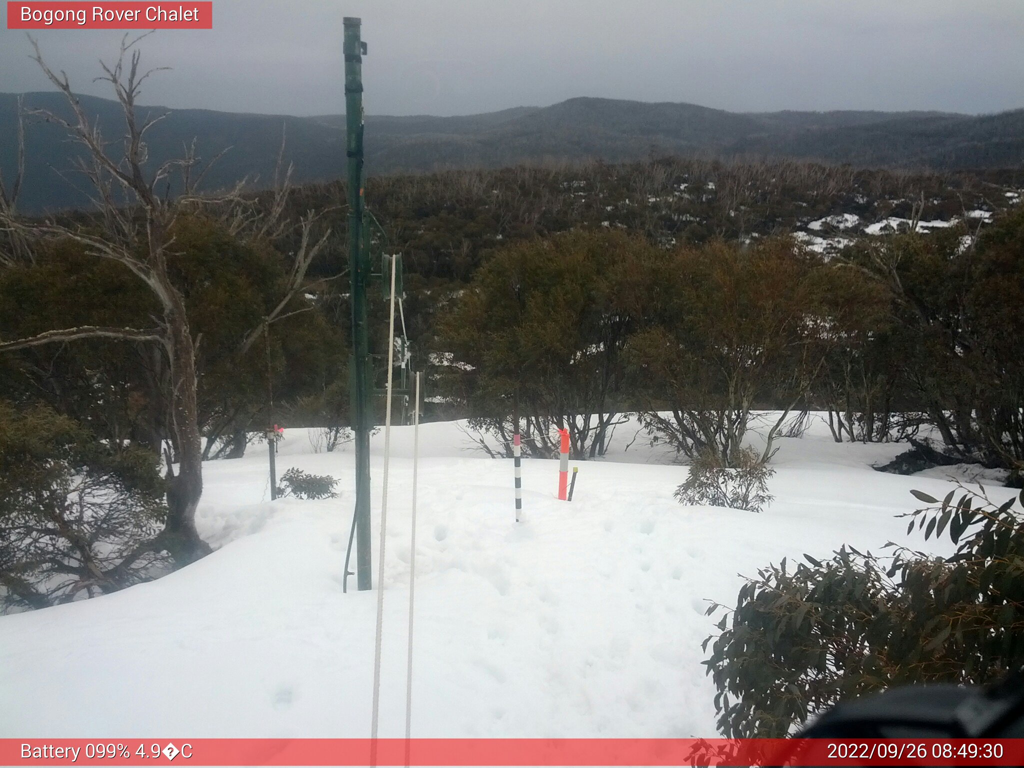 Bogong Web Cam 8:49am Monday 26th of September 2022