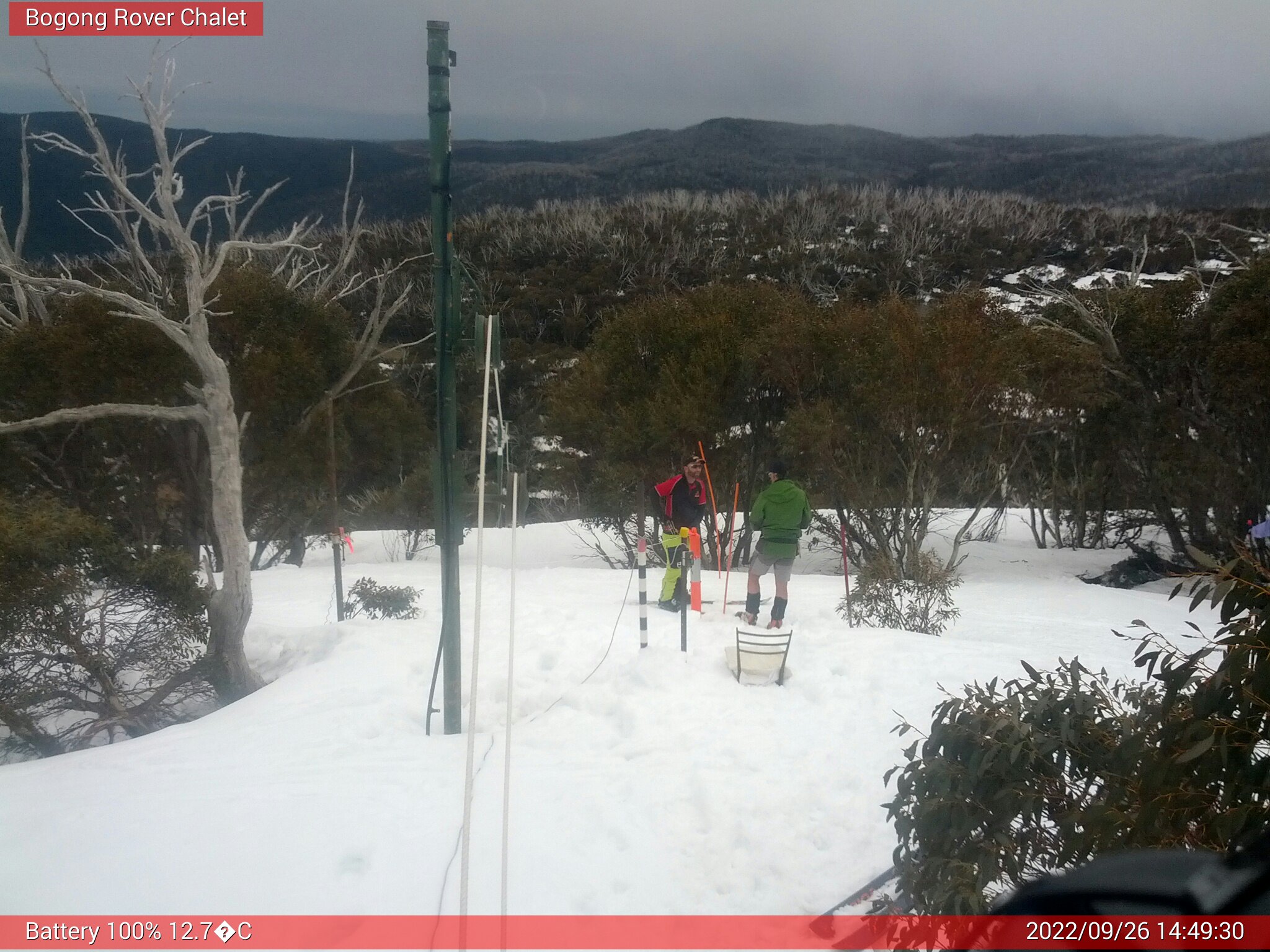 Bogong Web Cam 2:49pm Monday 26th of September 2022