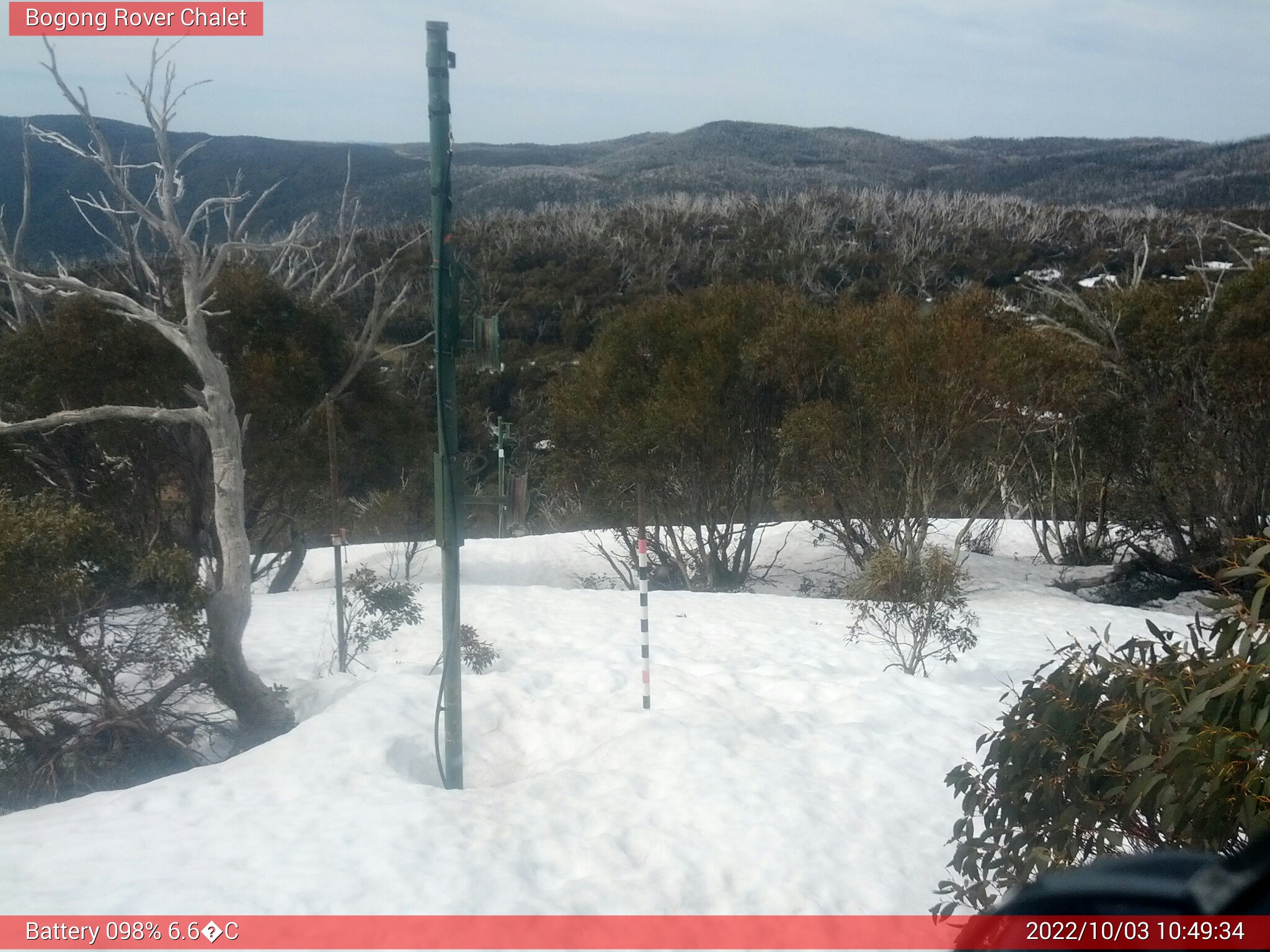 Bogong Web Cam 10:49am Monday 3rd of October 2022