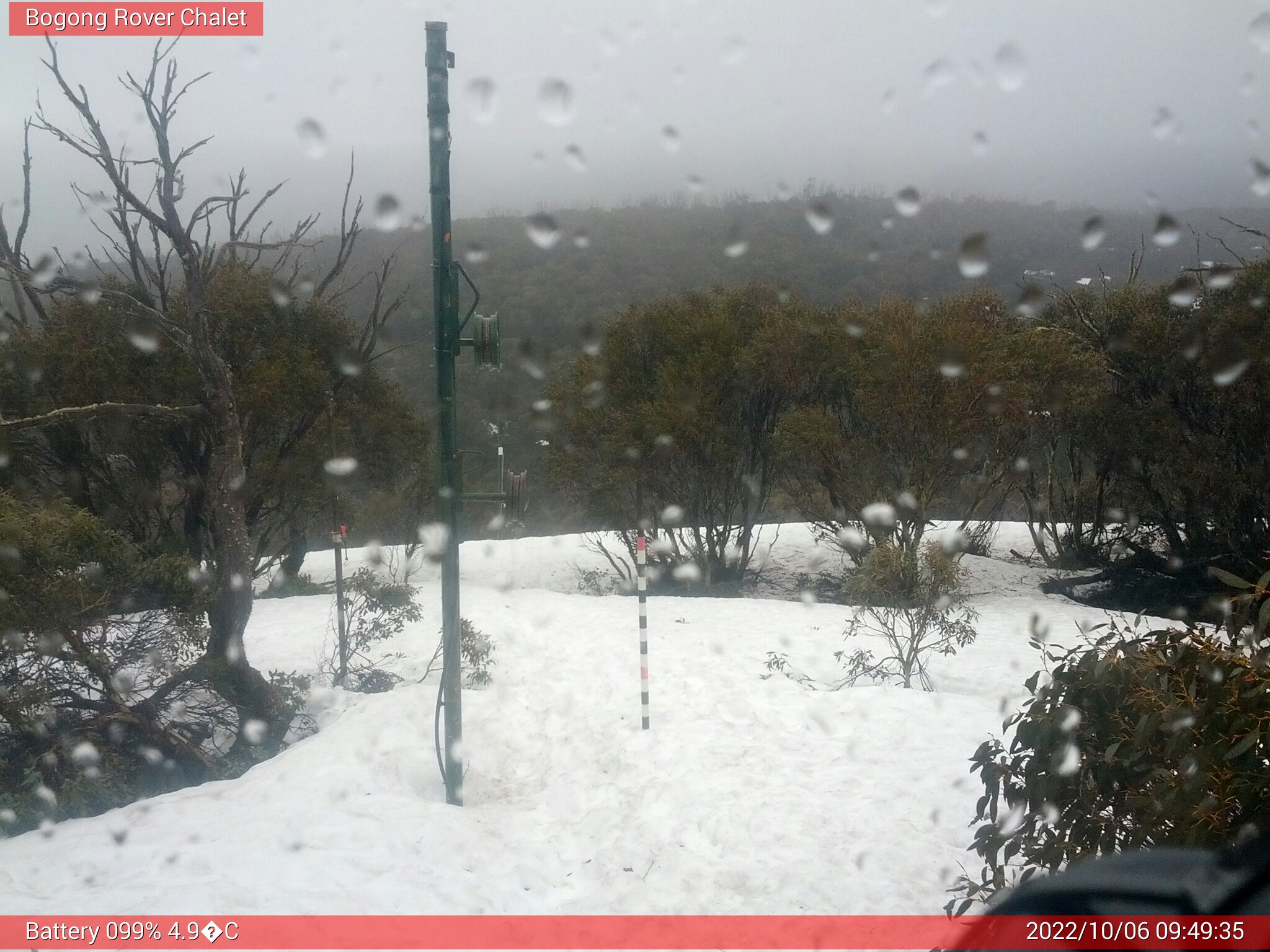 Bogong Web Cam 9:49am Thursday 6th of October 2022