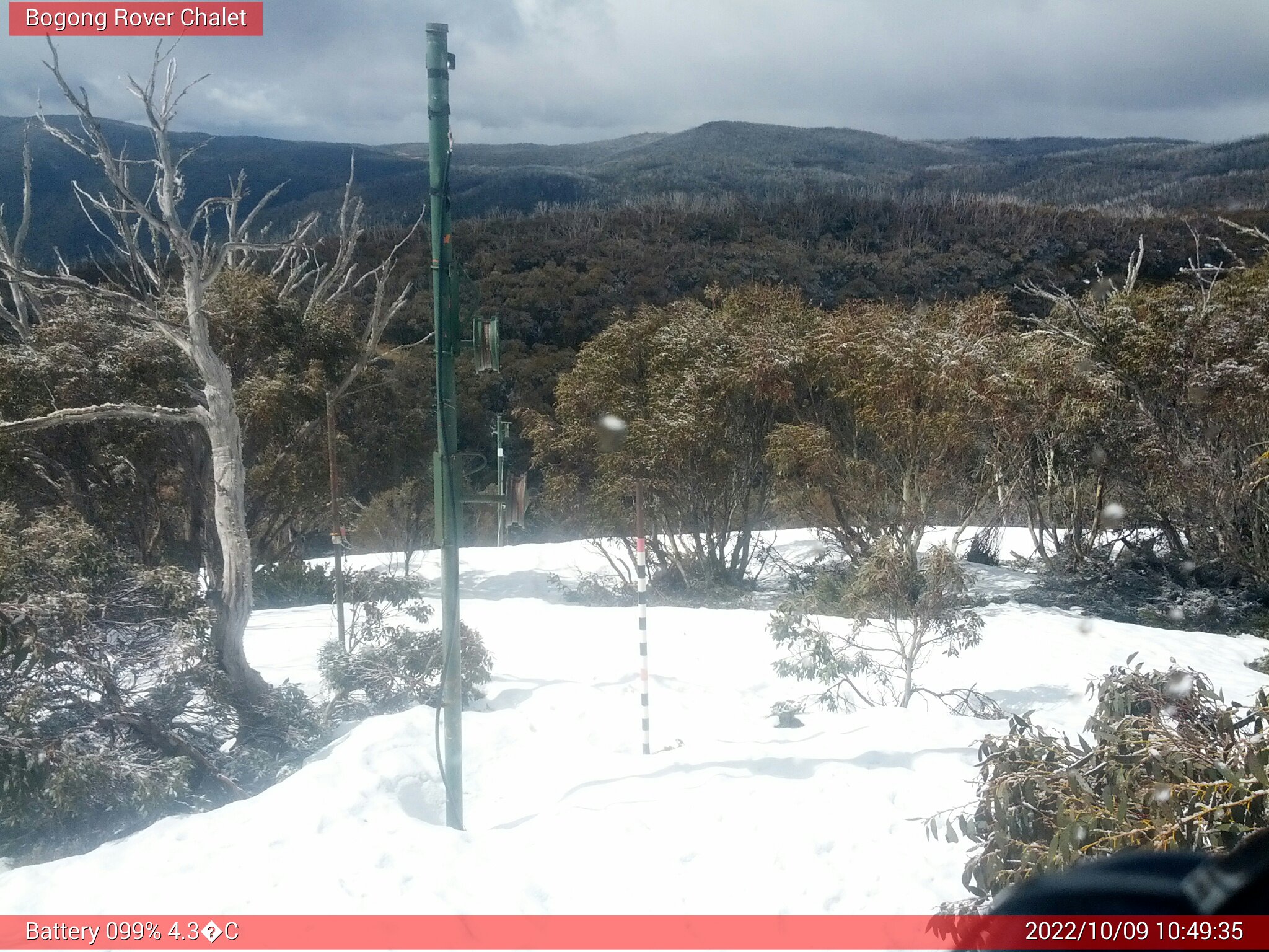 Bogong Web Cam 10:49am Sunday 9th of October 2022