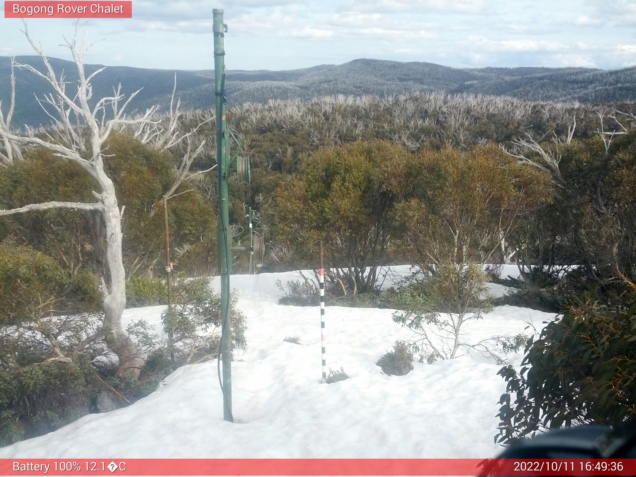 Bogong Web Cam 4:49pm Tuesday 11th of October 2022