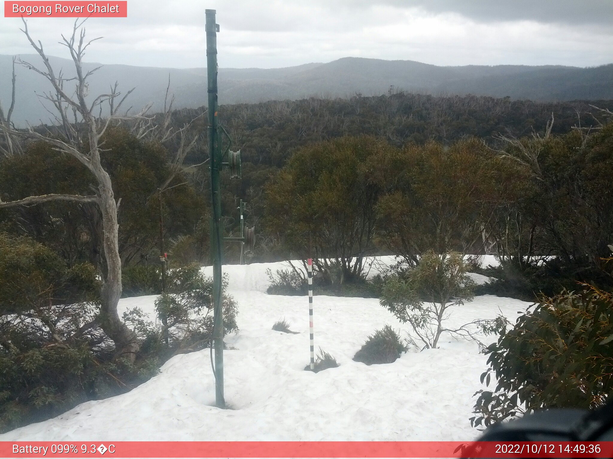 Bogong Web Cam 2:49pm Wednesday 12th of October 2022