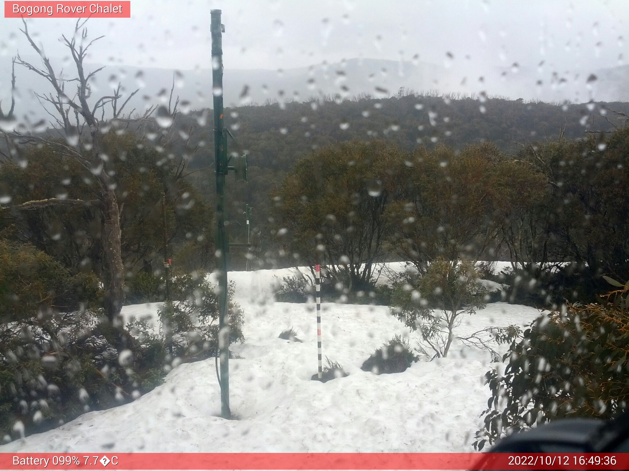 Bogong Web Cam 4:49pm Wednesday 12th of October 2022