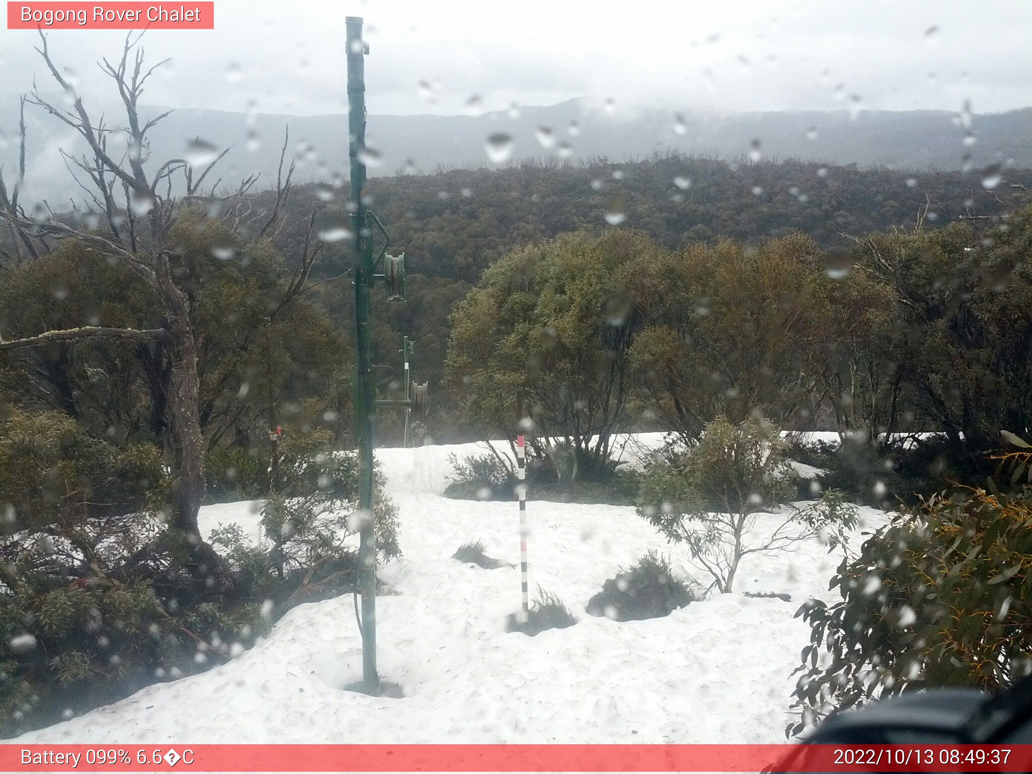 Bogong Web Cam 8:49am Thursday 13th of October 2022