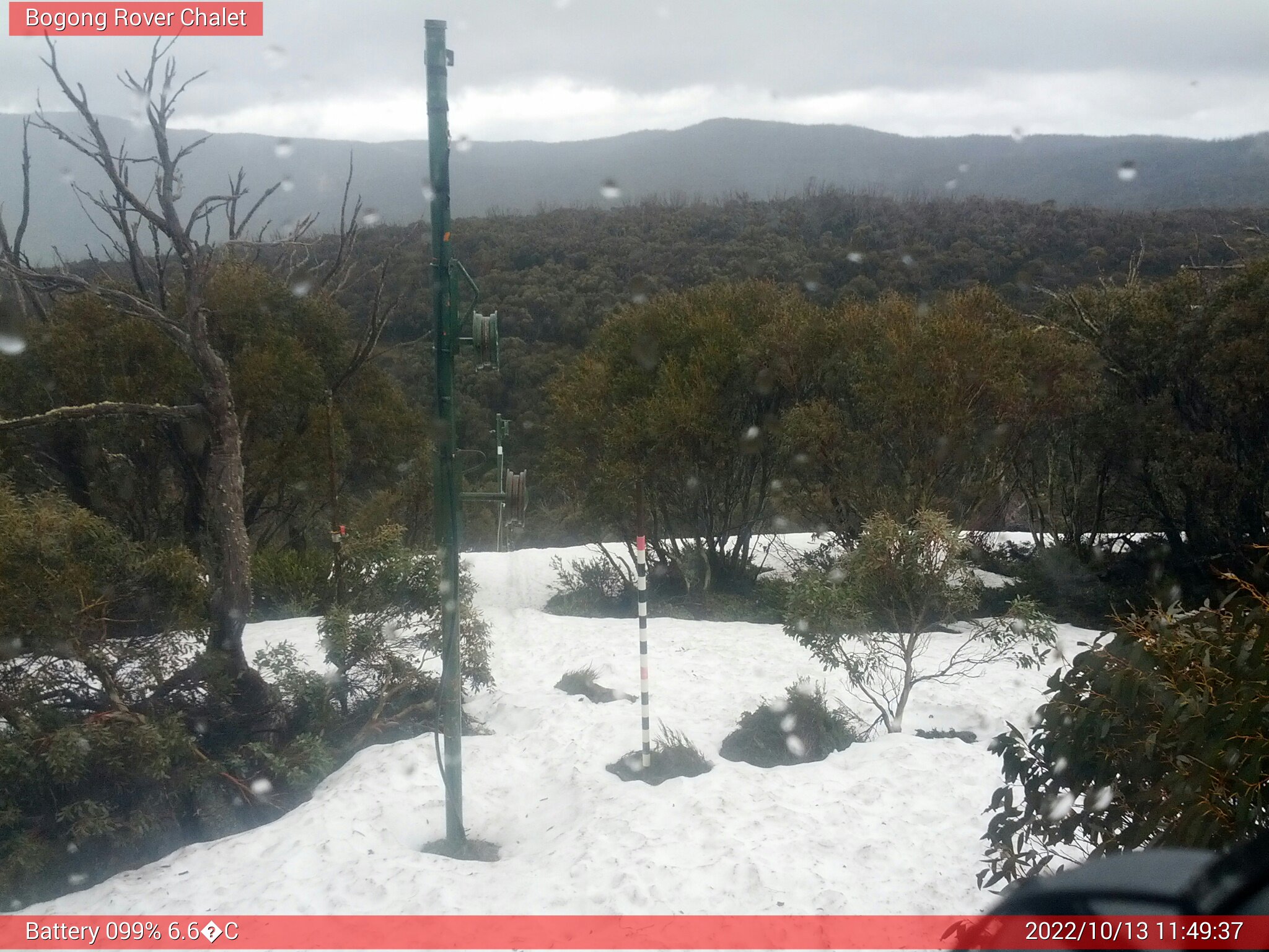 Bogong Web Cam 11:49am Thursday 13th of October 2022