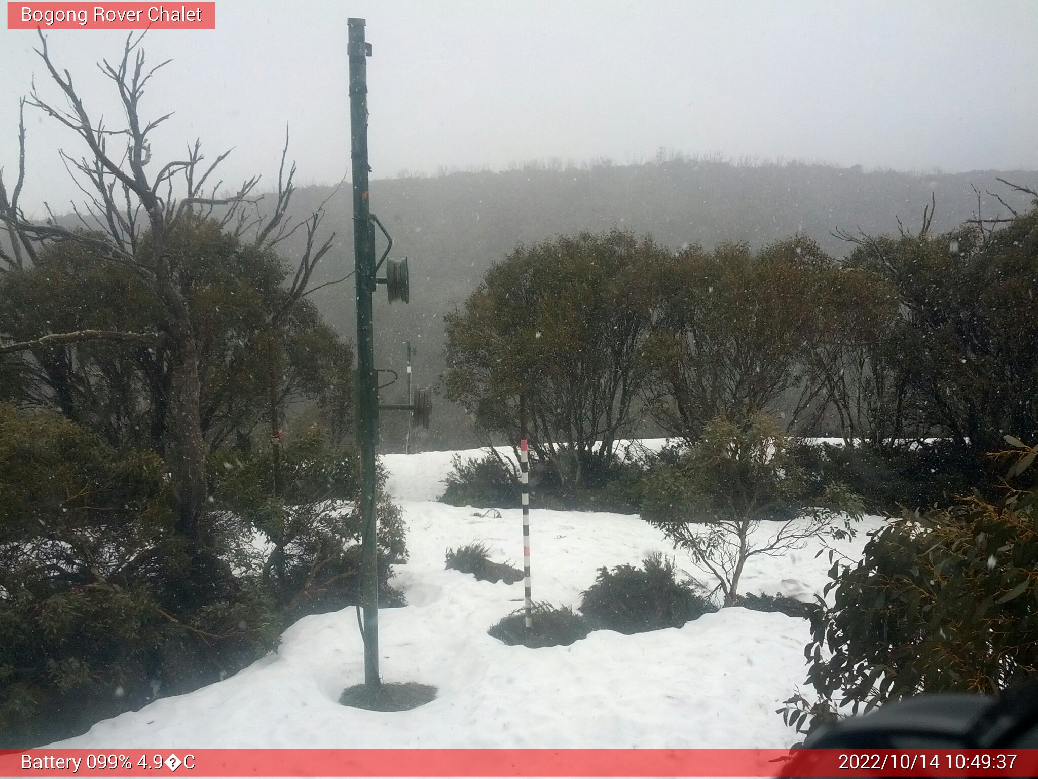 Bogong Web Cam 10:49am Friday 14th of October 2022