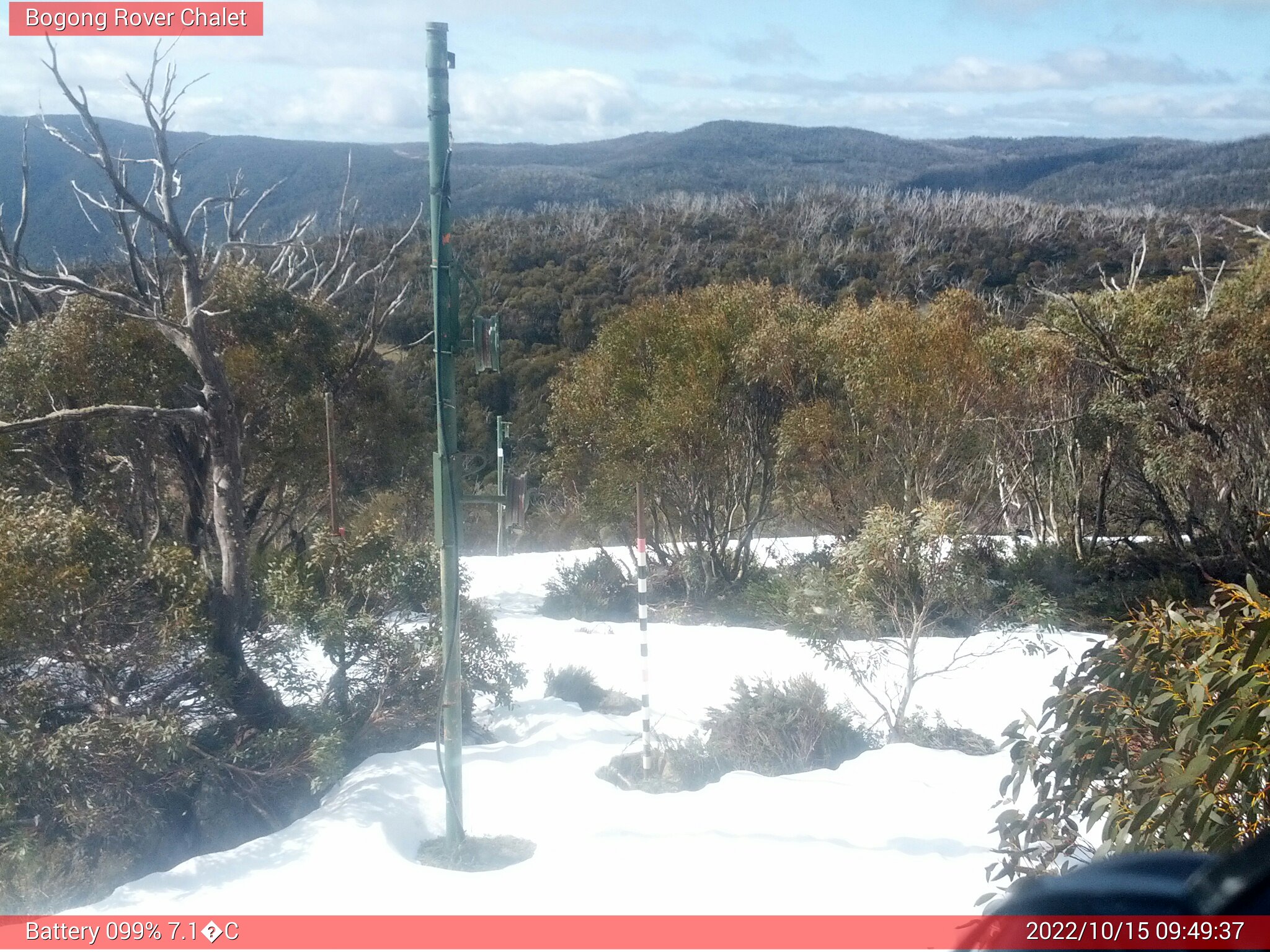 Bogong Web Cam 9:49am Saturday 15th of October 2022