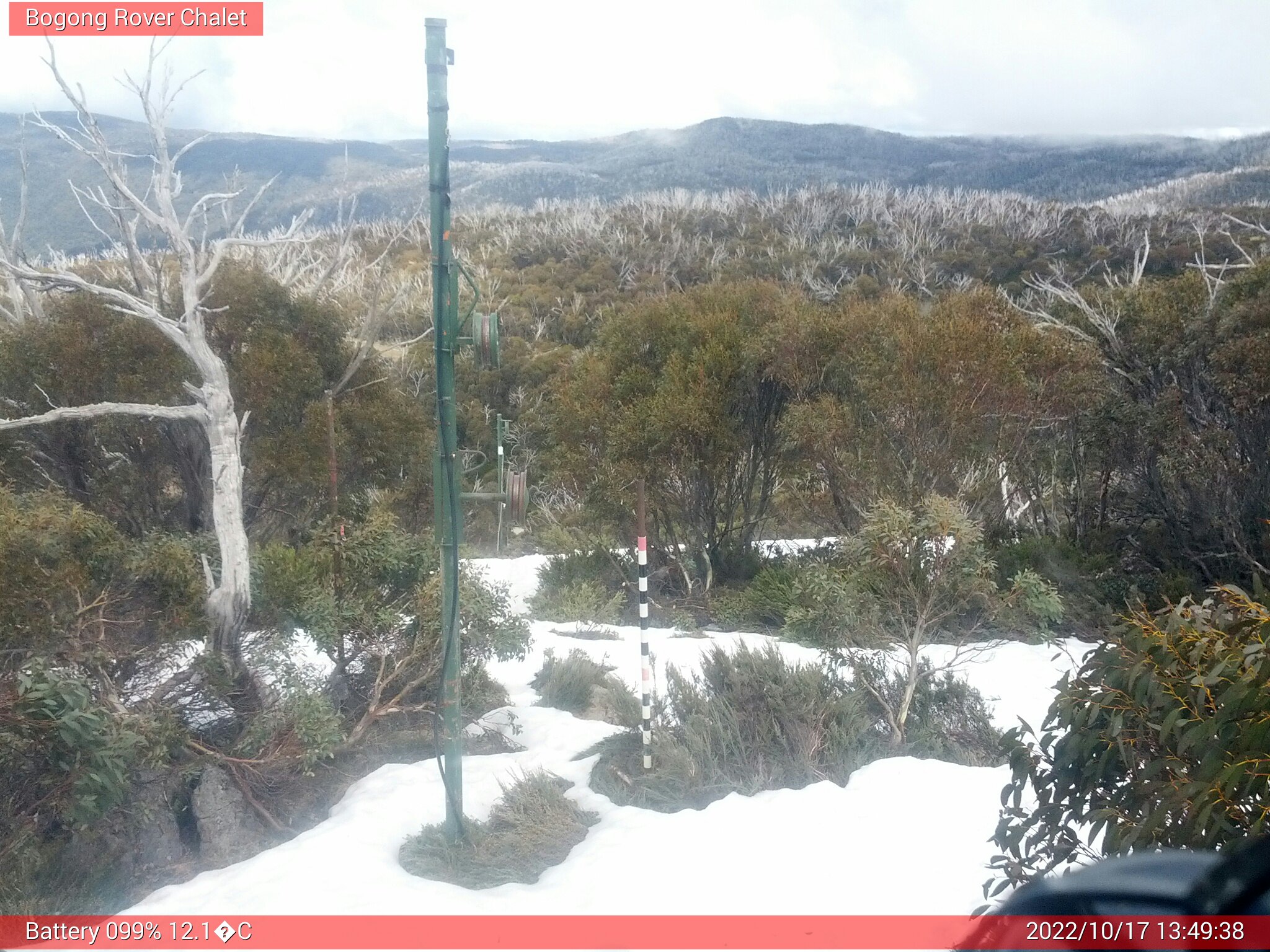 Bogong Web Cam 1:49pm Monday 17th of October 2022