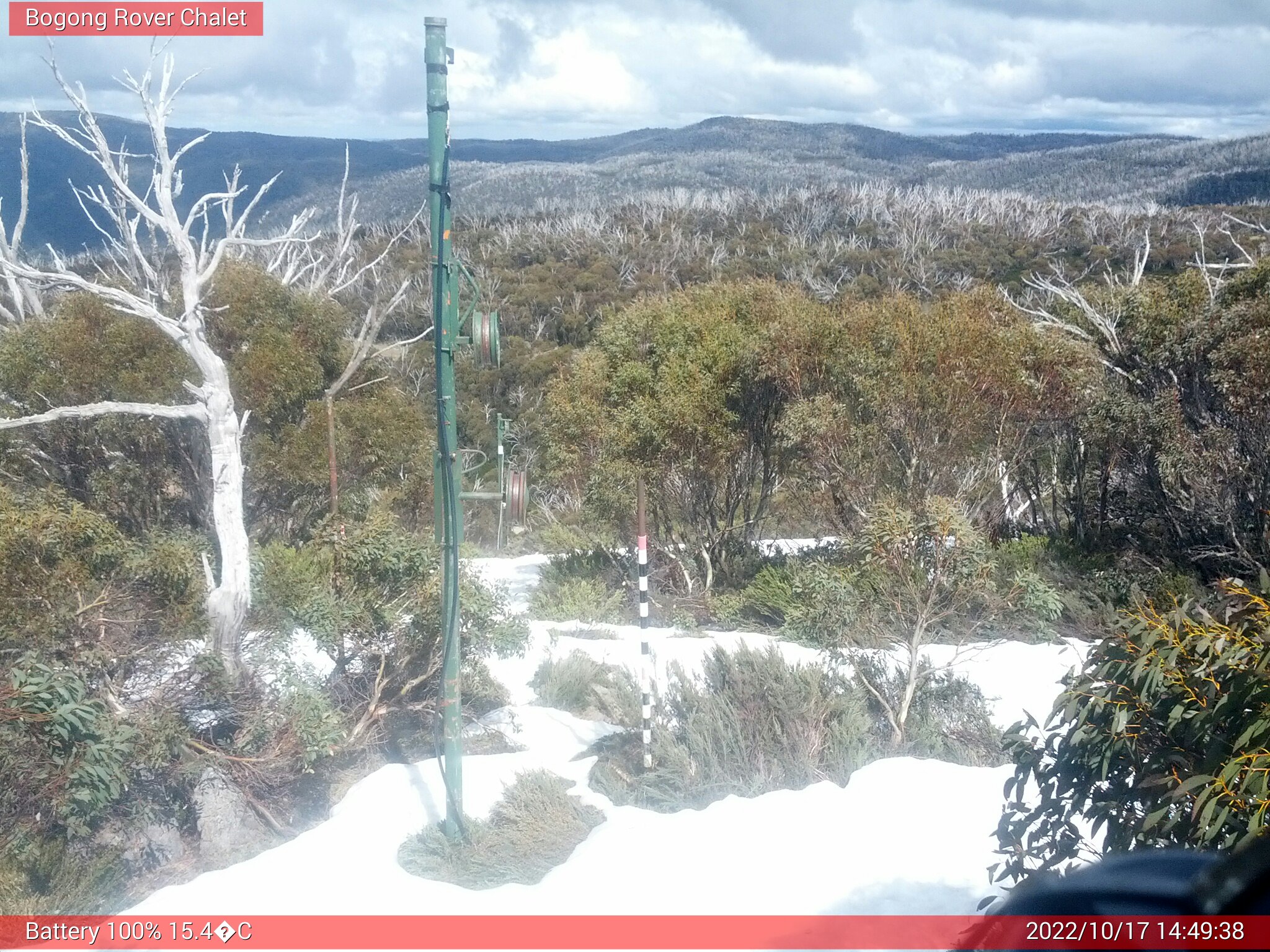 Bogong Web Cam 2:49pm Monday 17th of October 2022