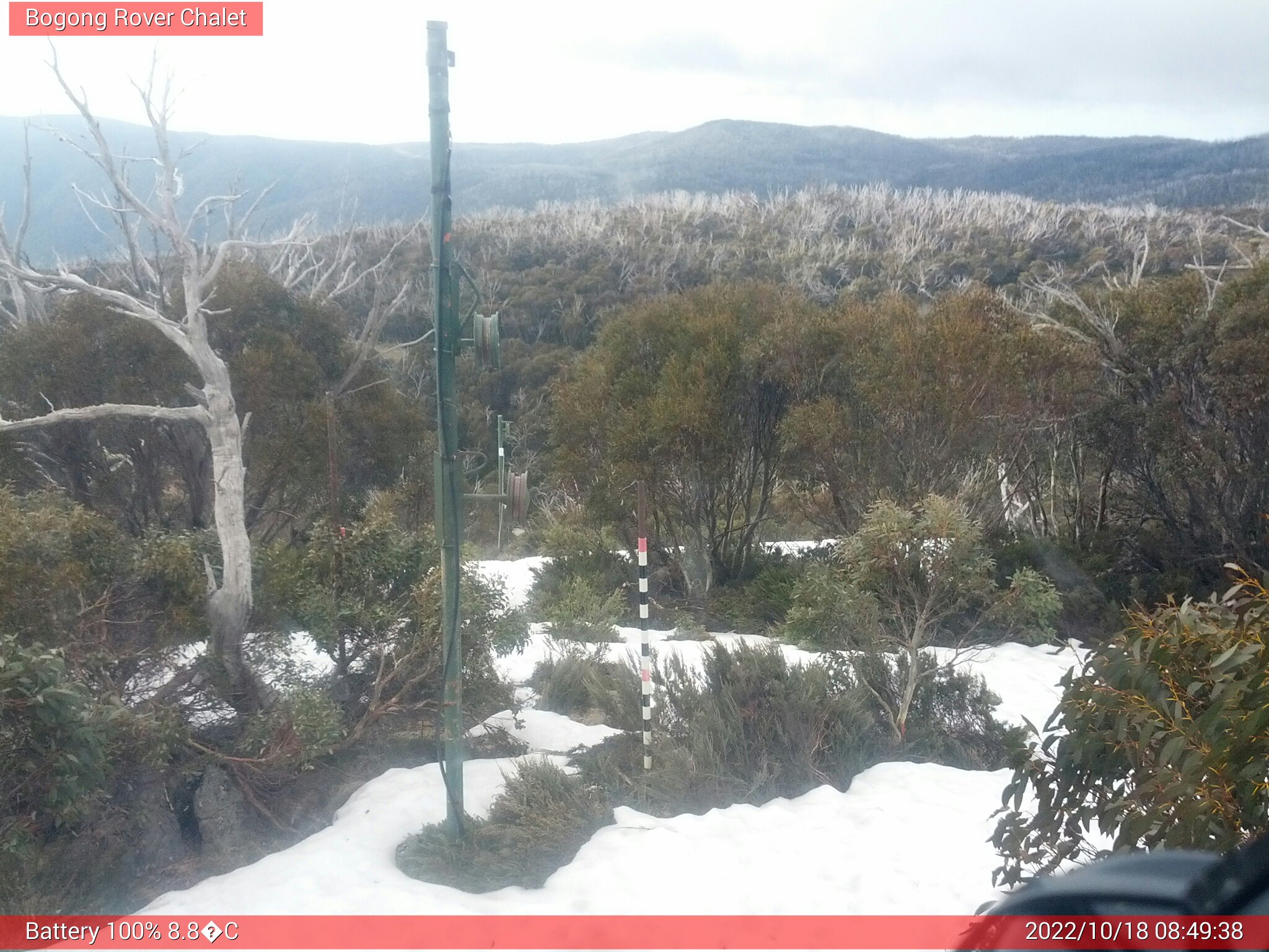 Bogong Web Cam 8:49am Tuesday 18th of October 2022