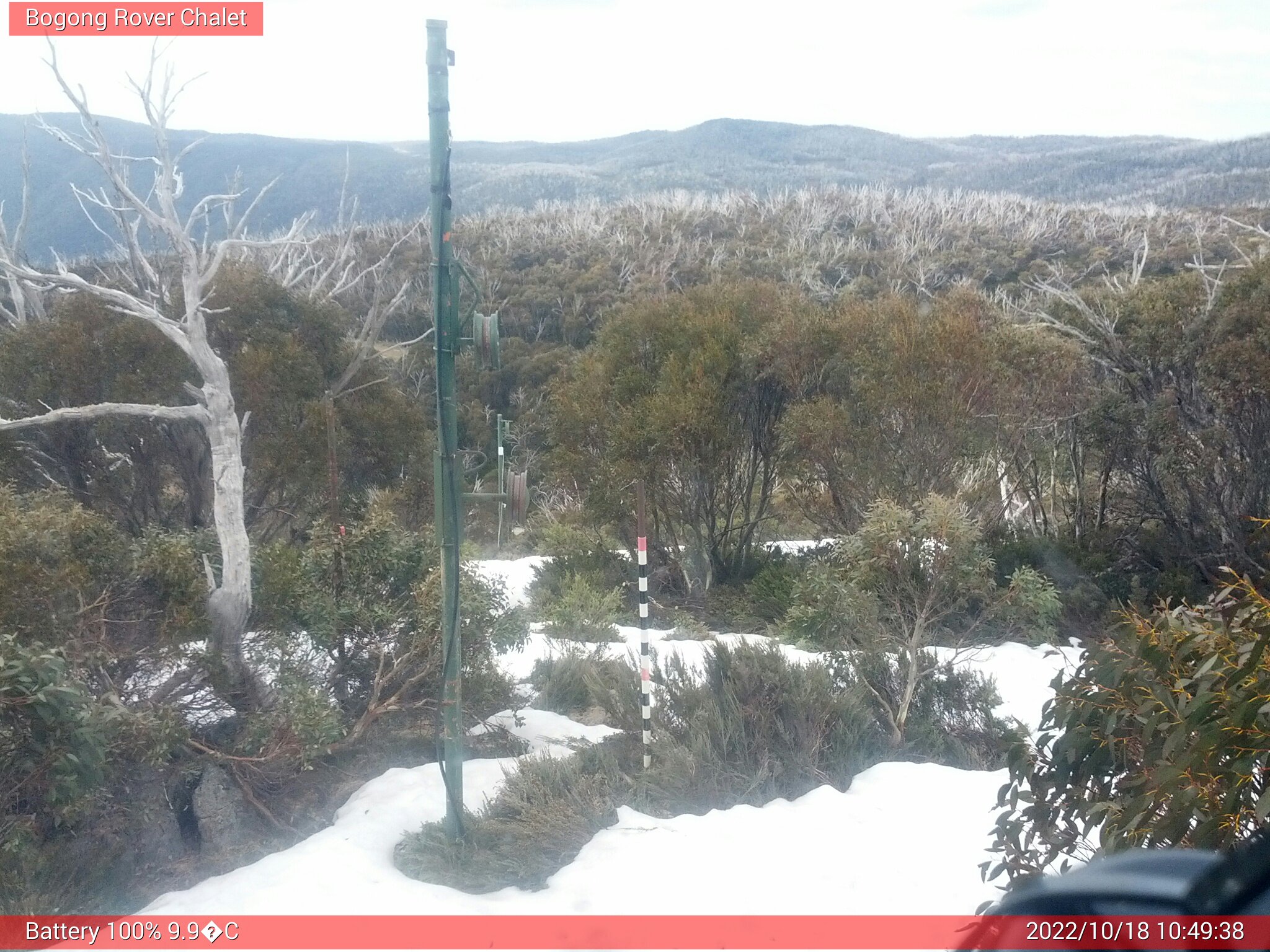 Bogong Web Cam 10:49am Tuesday 18th of October 2022