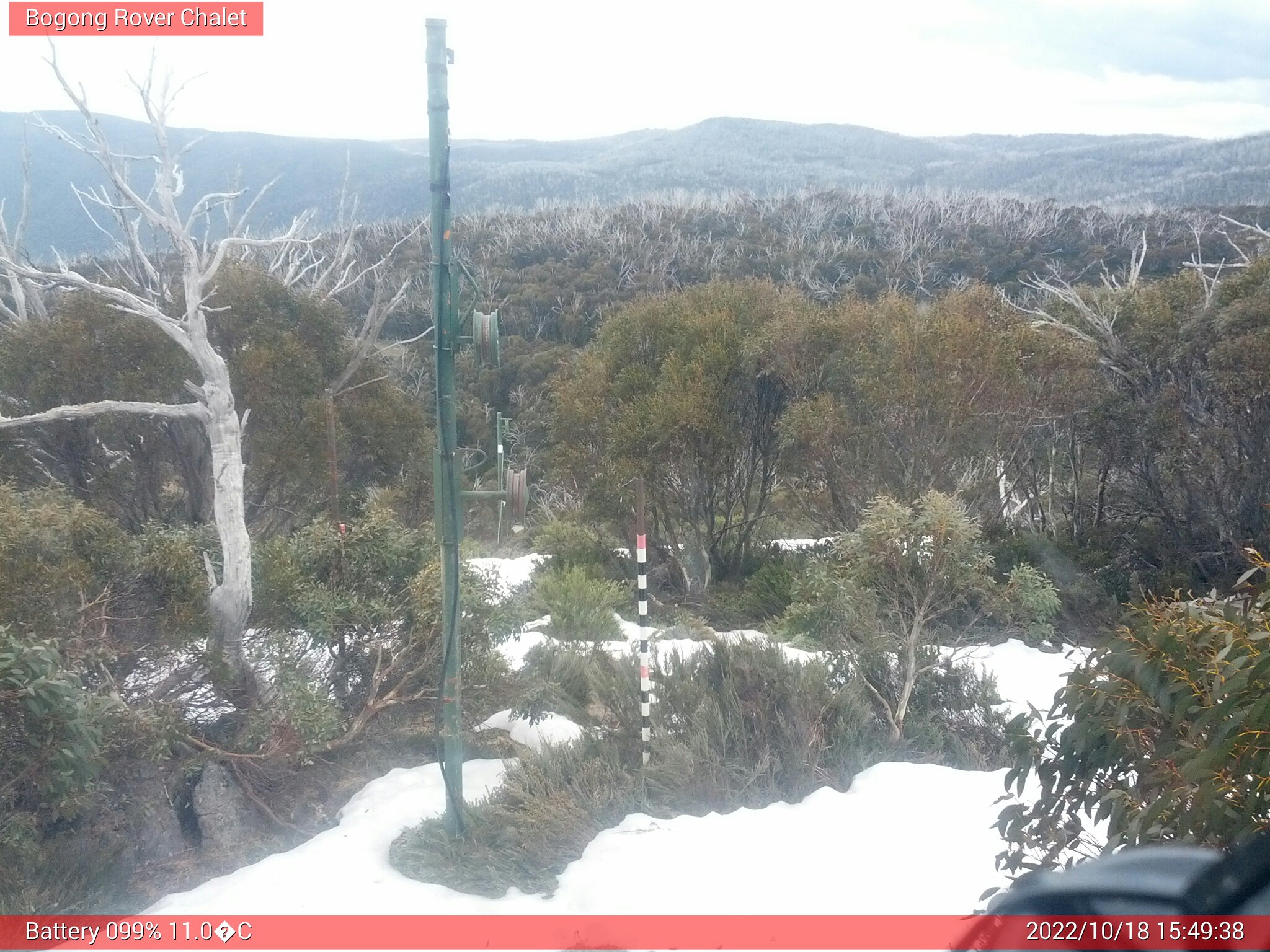 Bogong Web Cam 3:49pm Tuesday 18th of October 2022