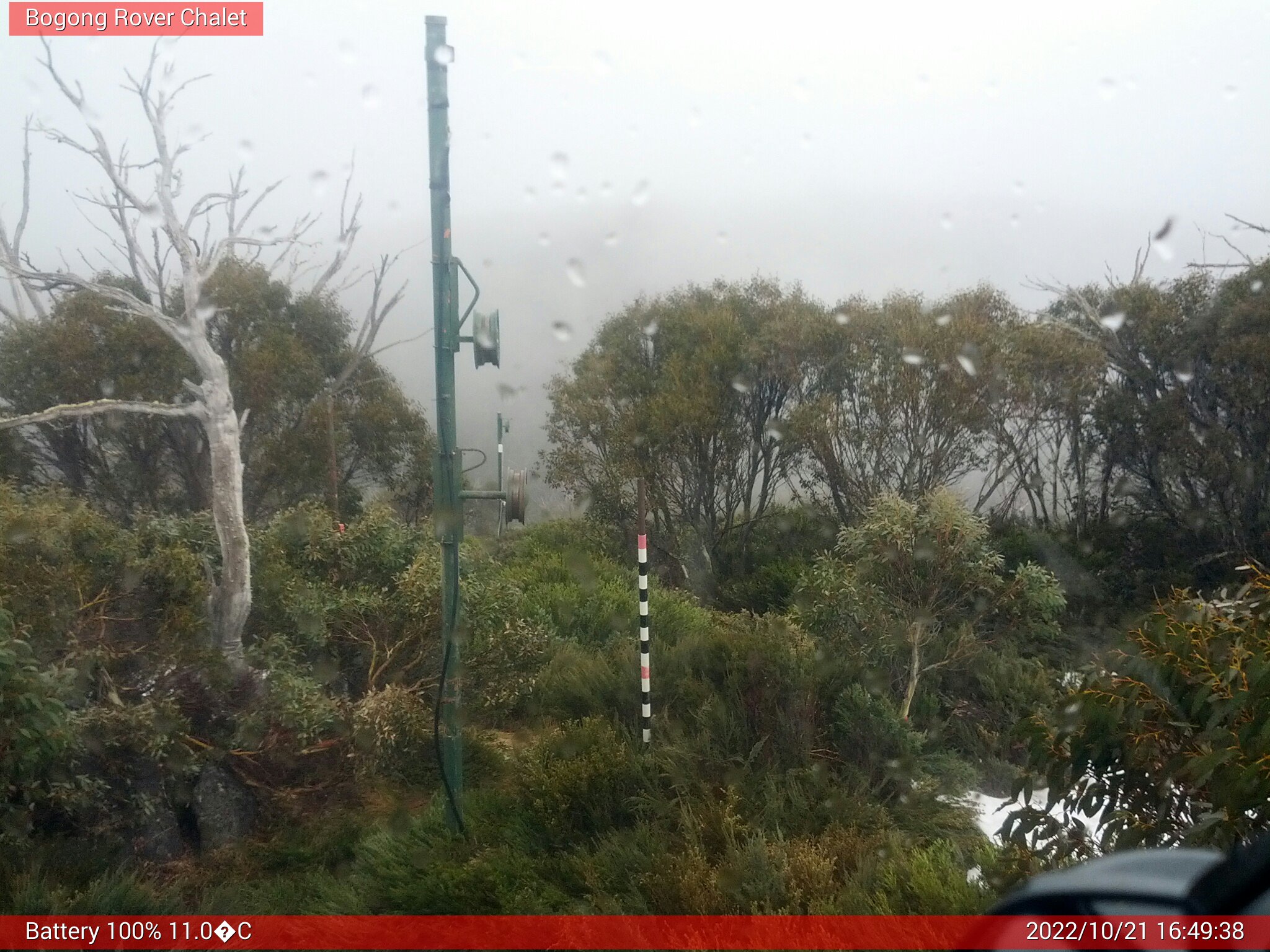 Bogong Web Cam 4:49pm Friday 21st of October 2022