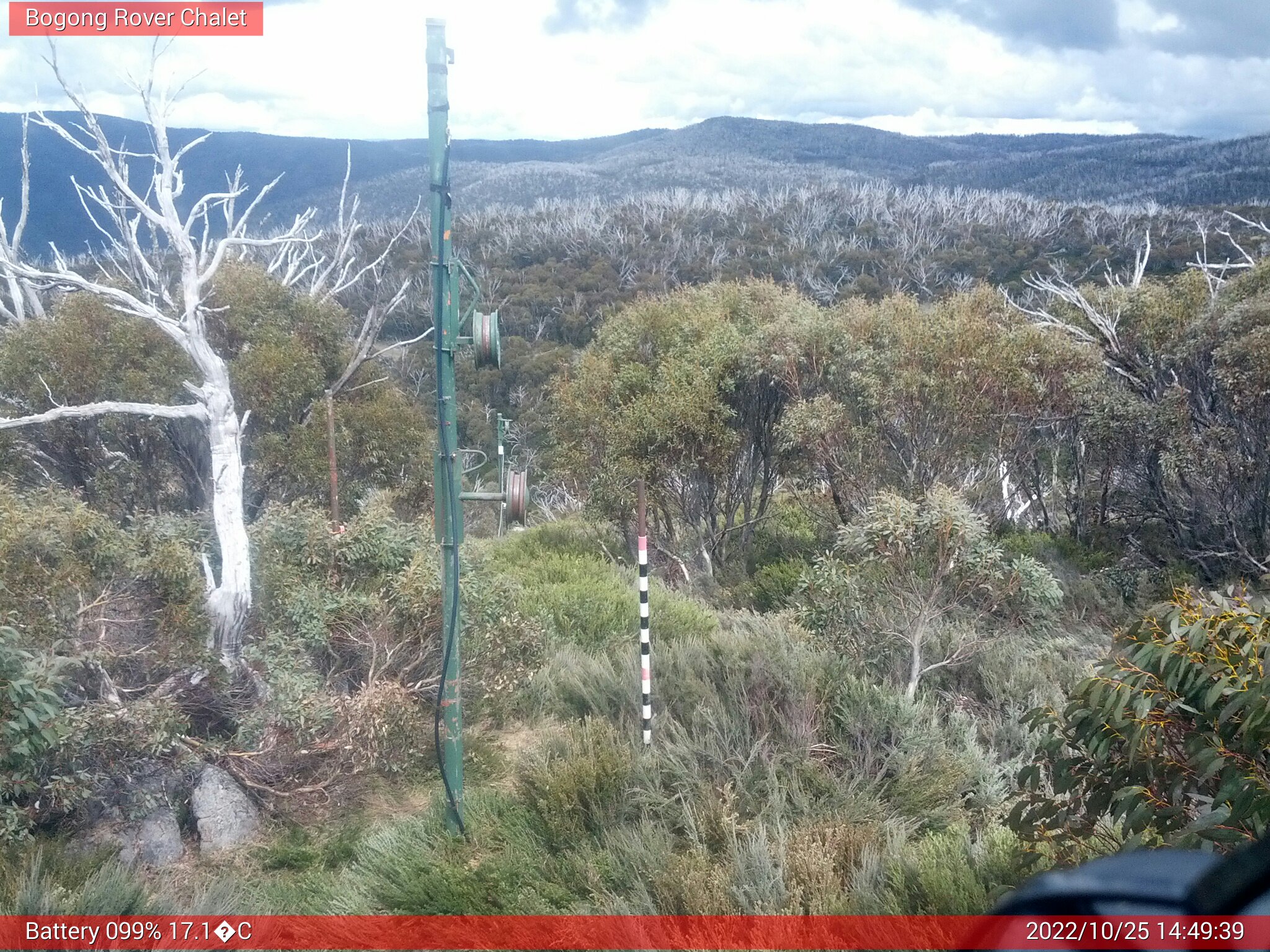 Bogong Web Cam 2:49pm Tuesday 25th of October 2022