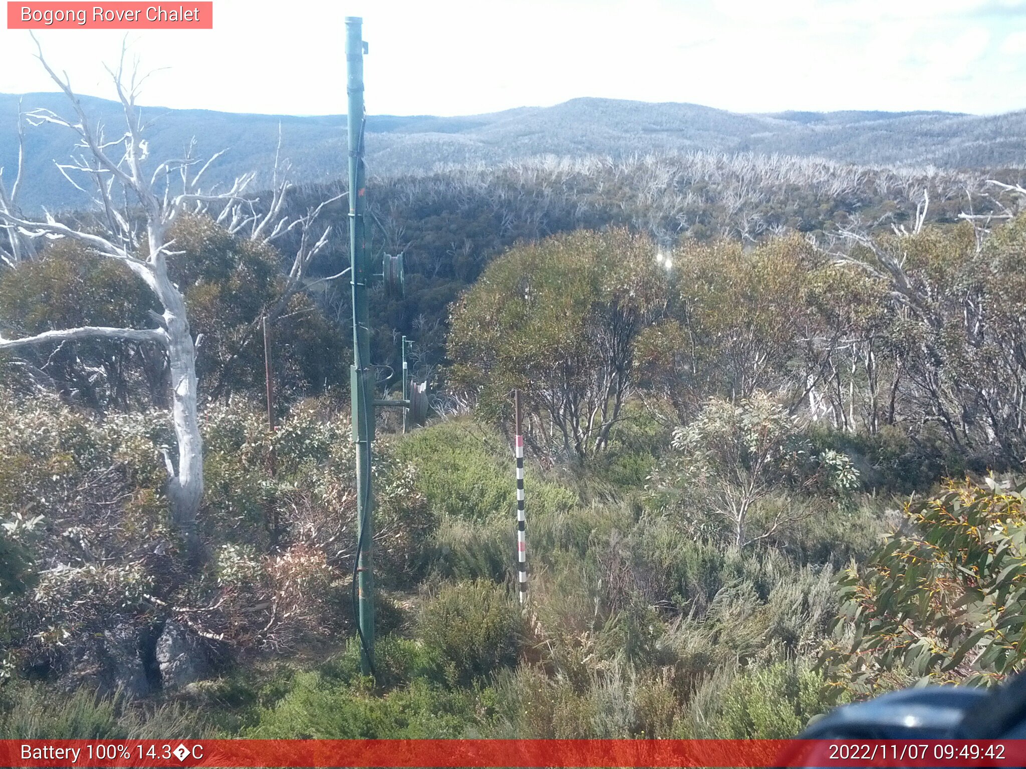 Bogong Web Cam 9:49am Monday 7th of November 2022