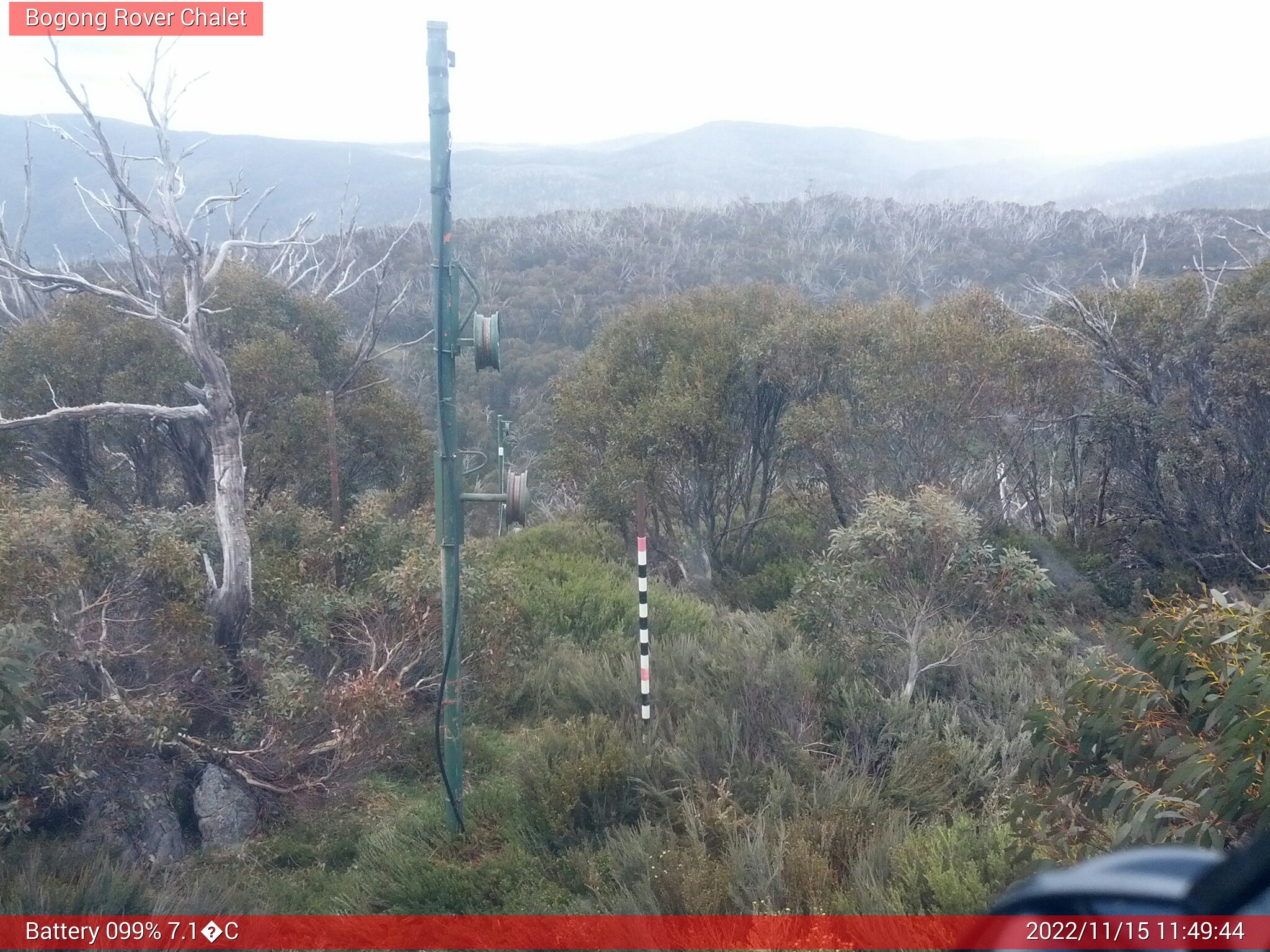 Bogong Web Cam 11:49am Tuesday 15th of November 2022