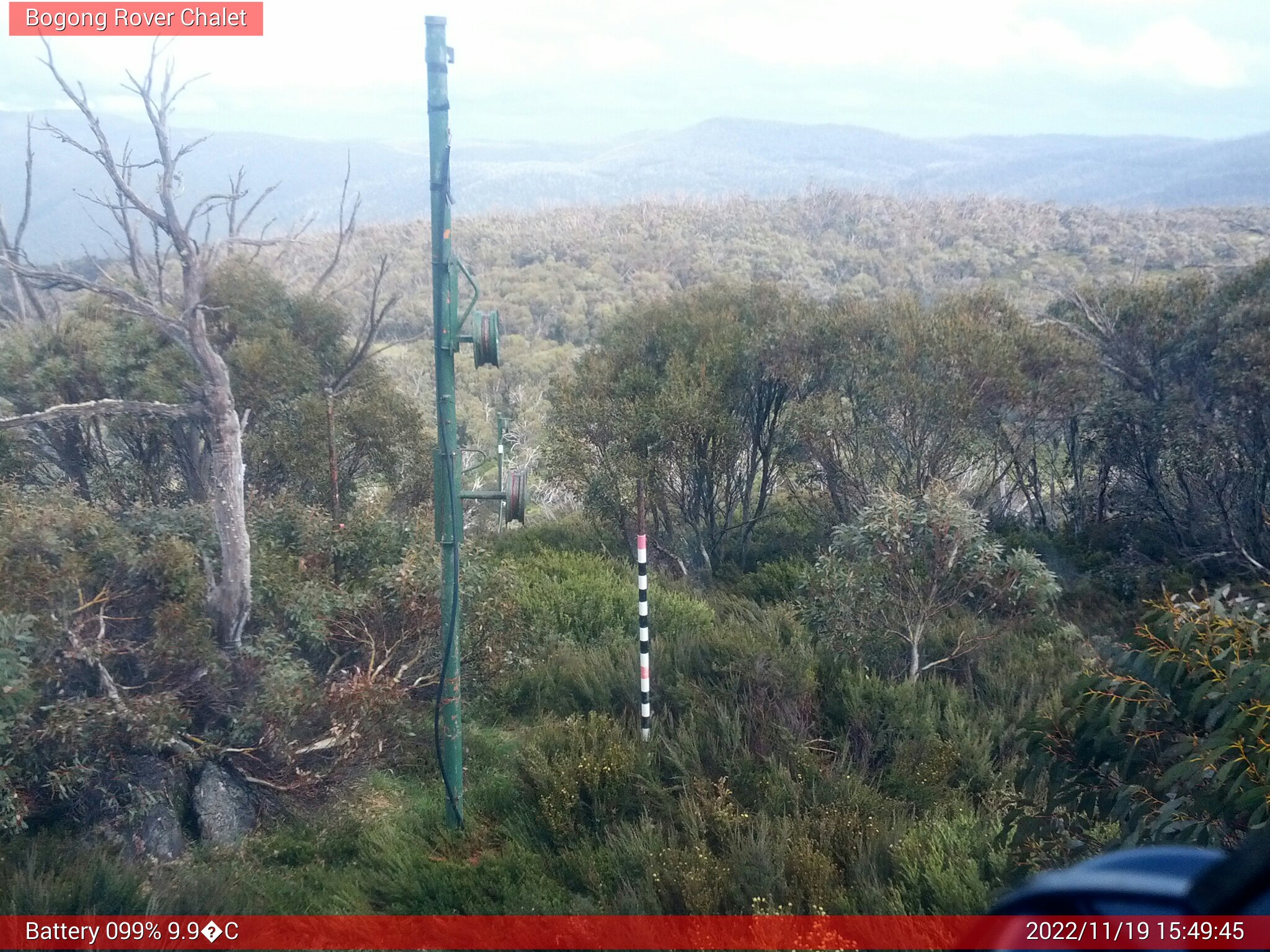 Bogong Web Cam 3:49pm Saturday 19th of November 2022