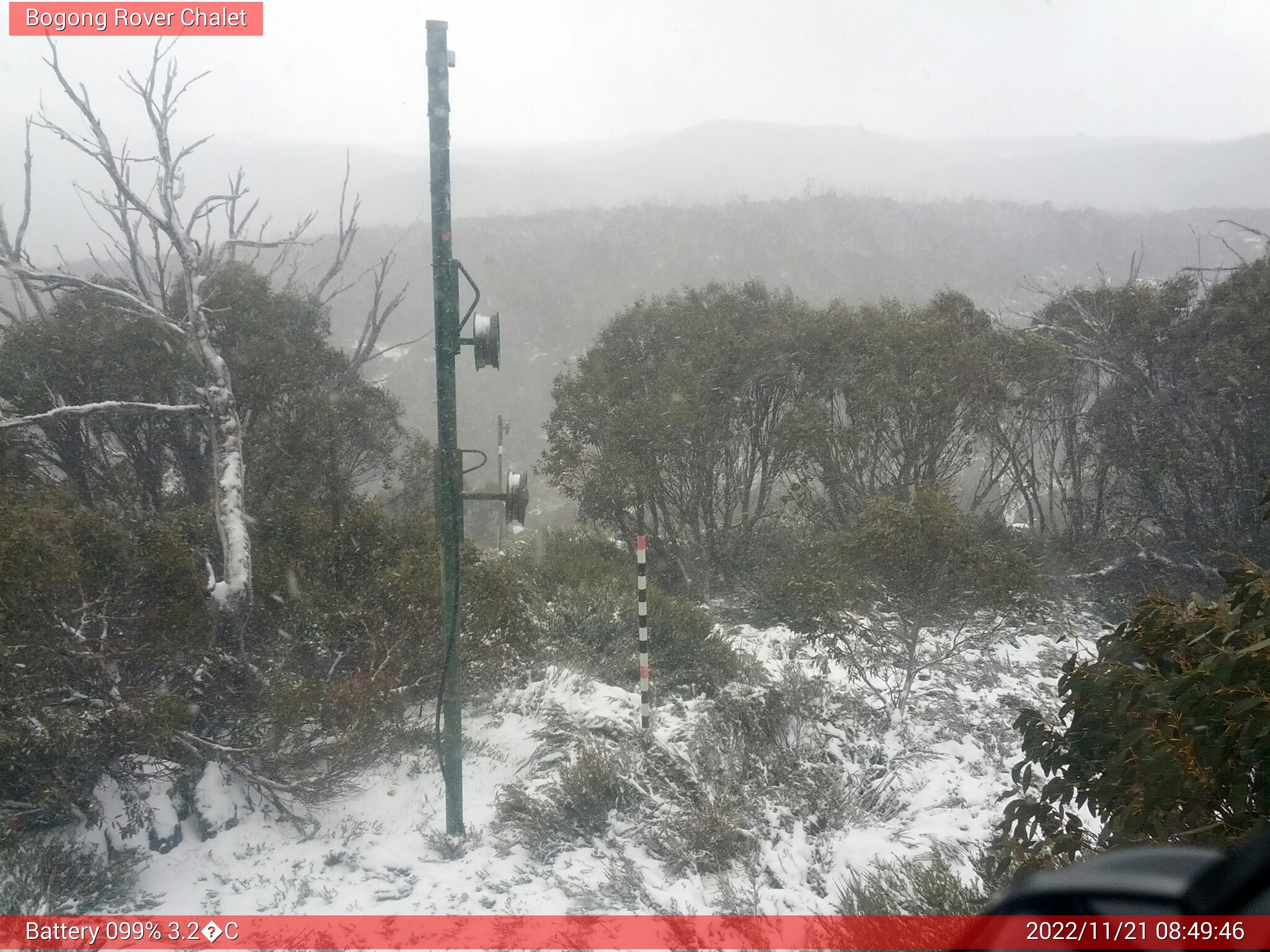 Bogong Web Cam 8:49am Monday 21st of November 2022