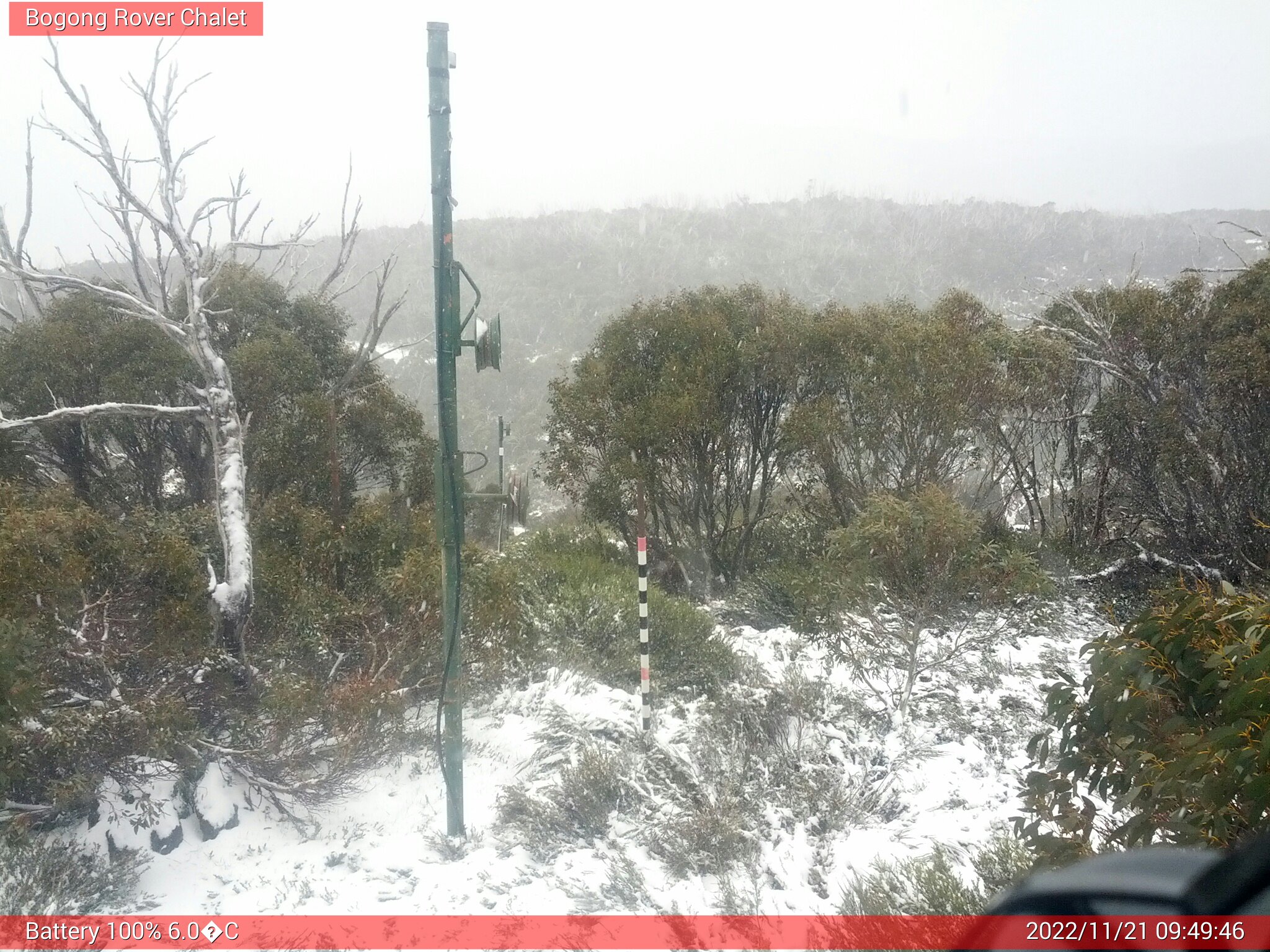 Bogong Web Cam 9:49am Monday 21st of November 2022