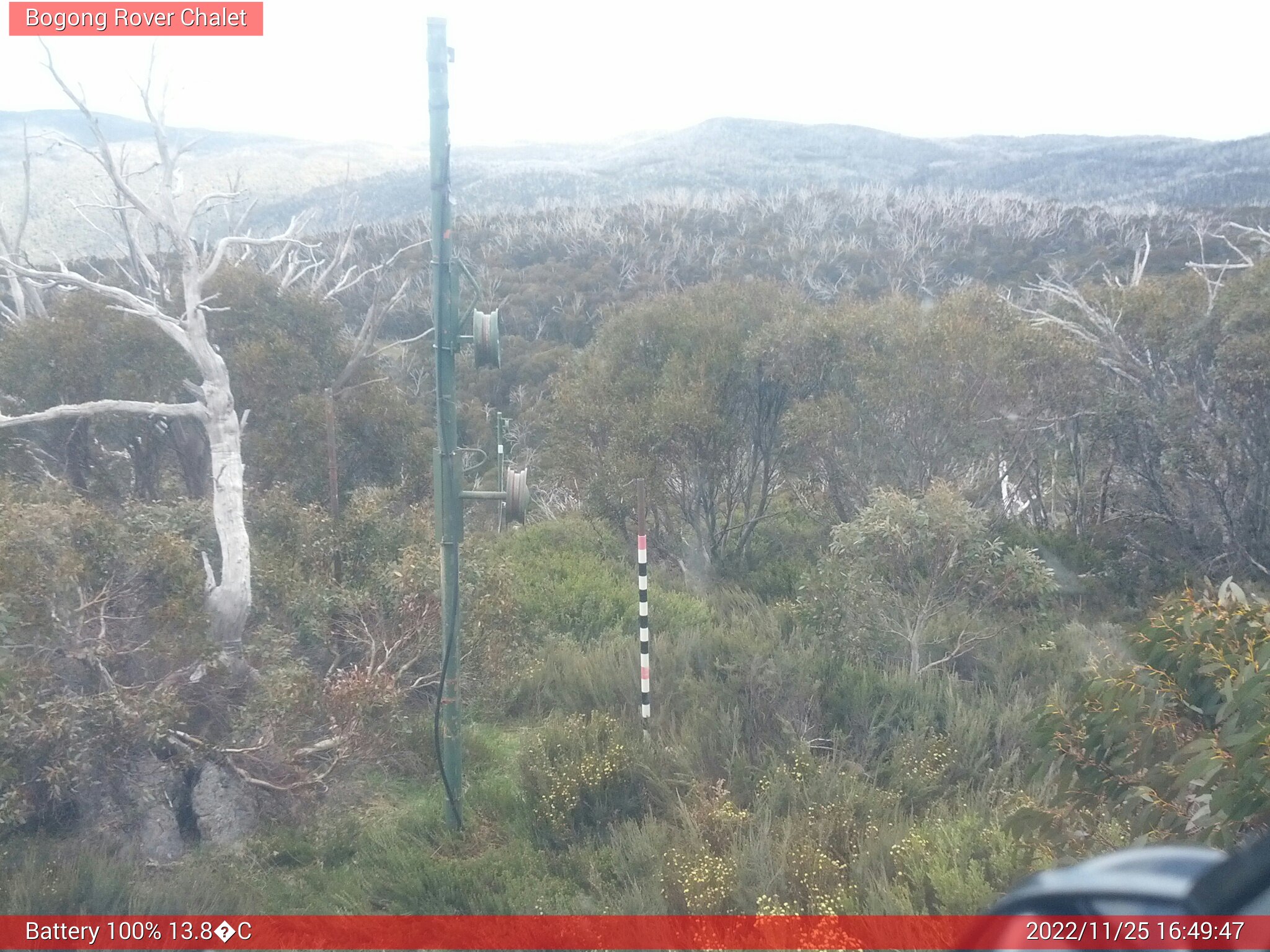 Bogong Web Cam 4:49pm Friday 25th of November 2022