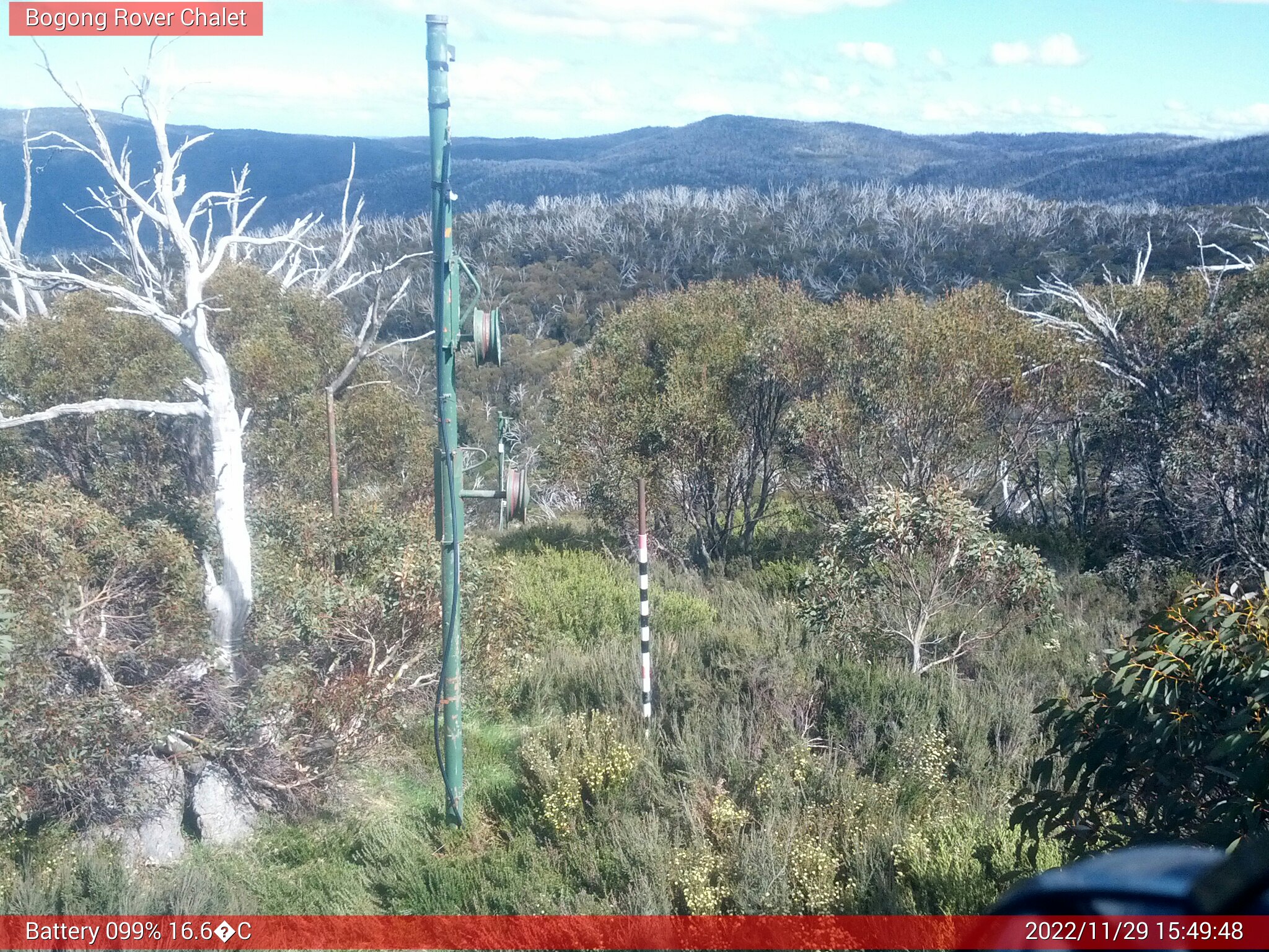 Bogong Web Cam 3:49pm Tuesday 29th of November 2022