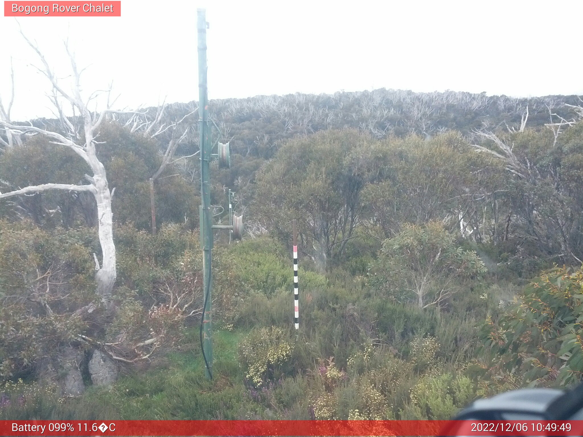 Bogong Web Cam 10:49am Tuesday 6th of December 2022