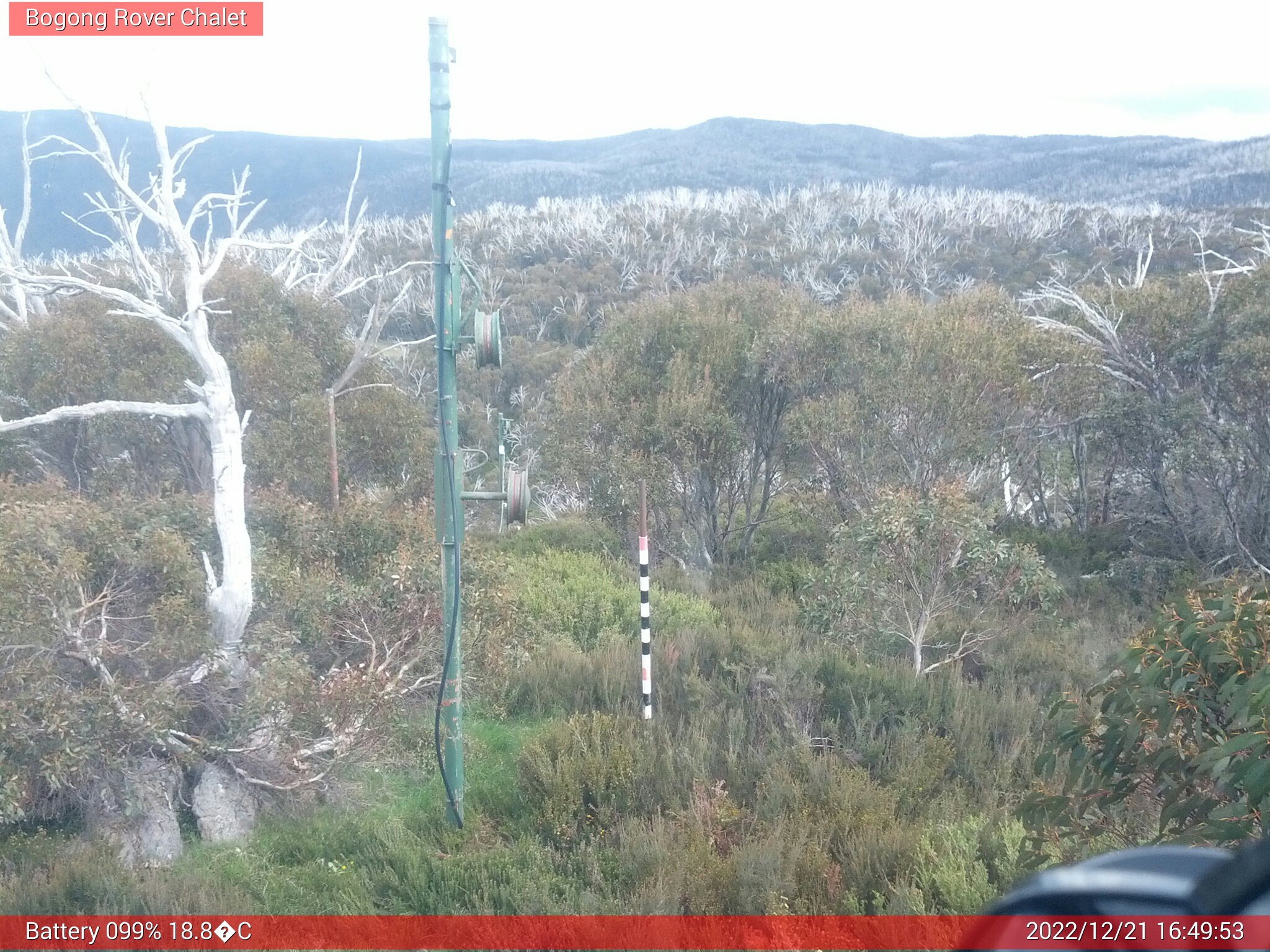 Bogong Web Cam 4:49pm Wednesday 21st of December 2022