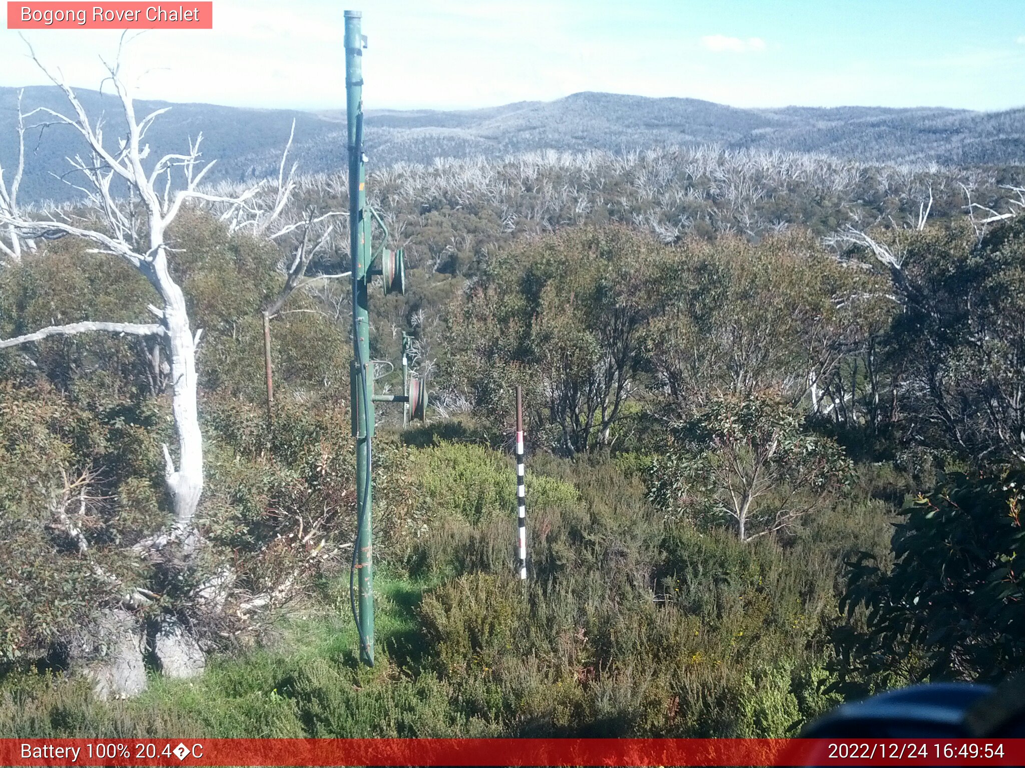 Bogong Web Cam 4:49pm Saturday 24th of December 2022