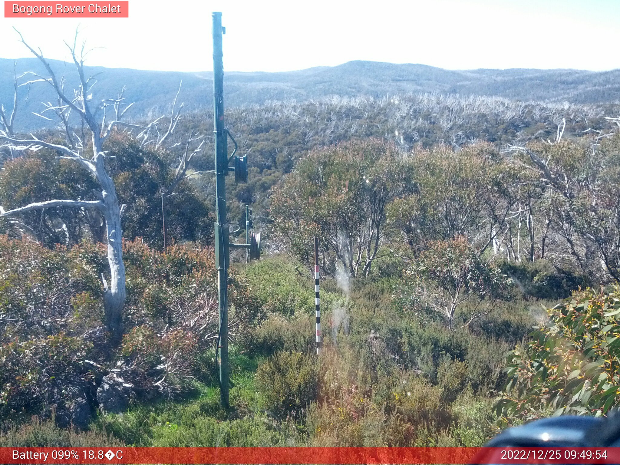 Bogong Web Cam 9:49am Sunday 25th of December 2022