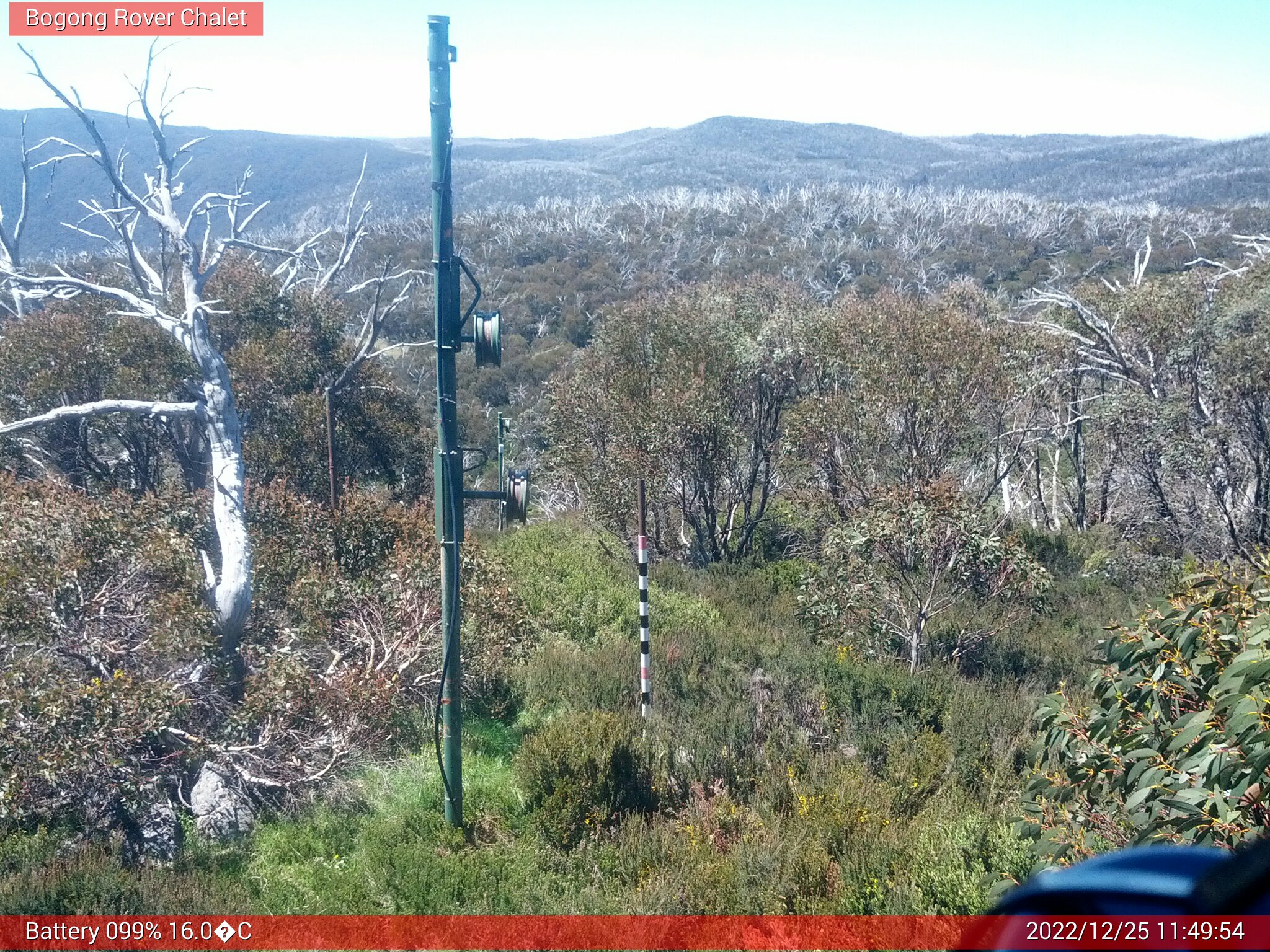 Bogong Web Cam 11:49am Sunday 25th of December 2022