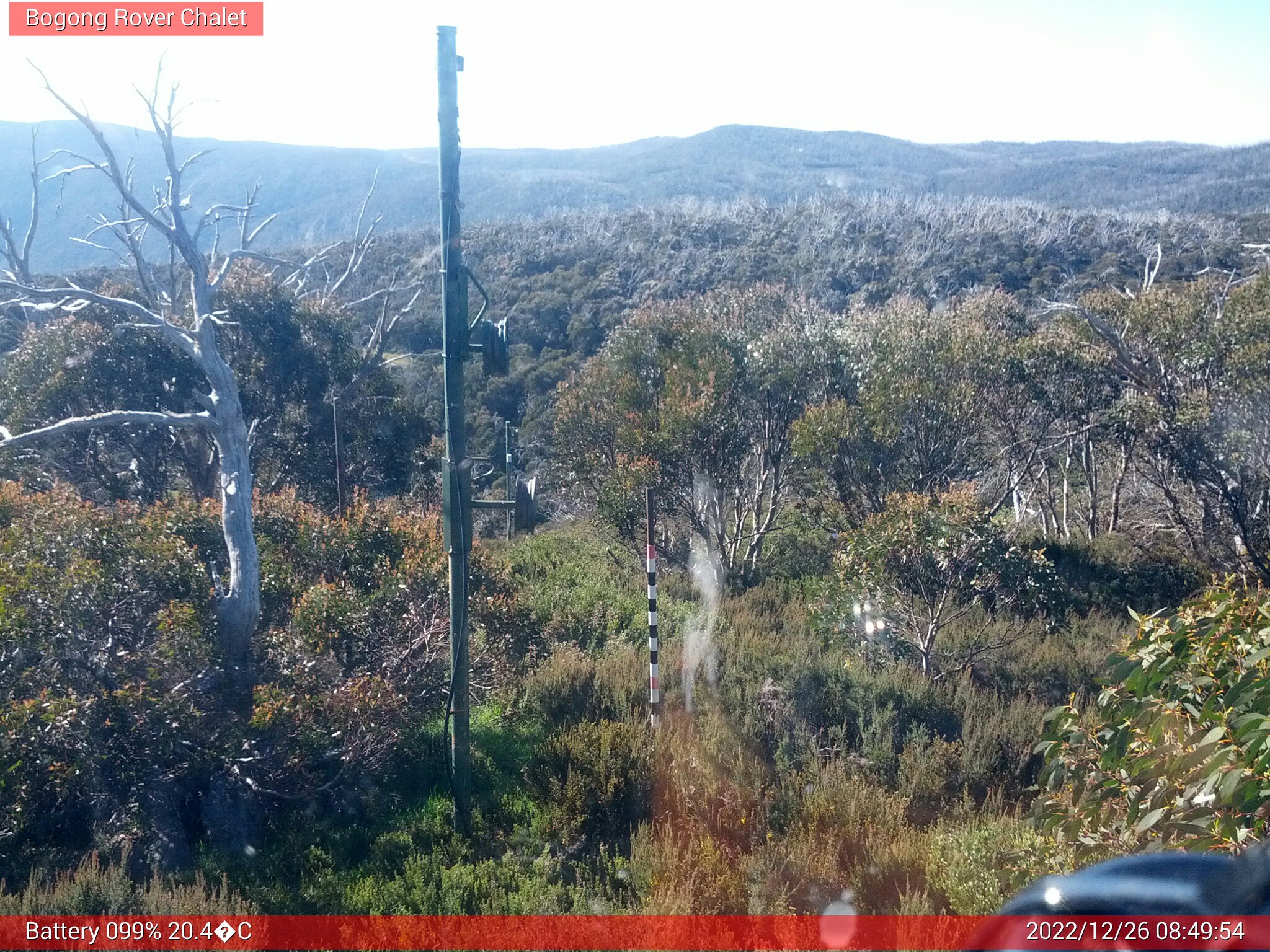 Bogong Web Cam 8:49am Monday 26th of December 2022