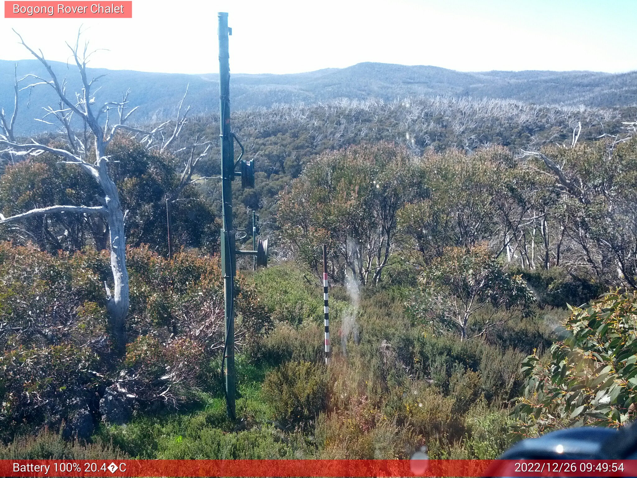 Bogong Web Cam 9:49am Monday 26th of December 2022