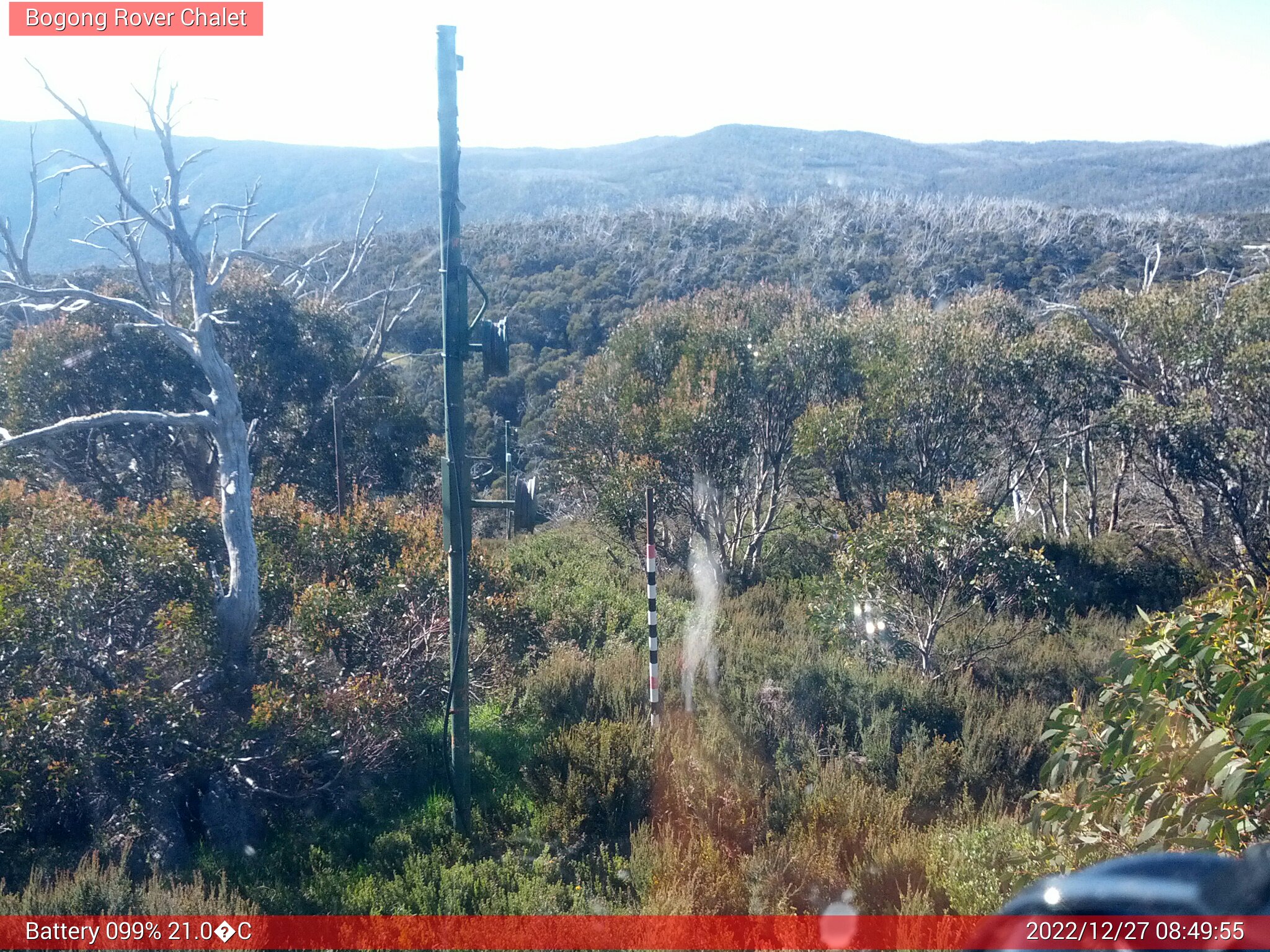 Bogong Web Cam 8:49am Tuesday 27th of December 2022