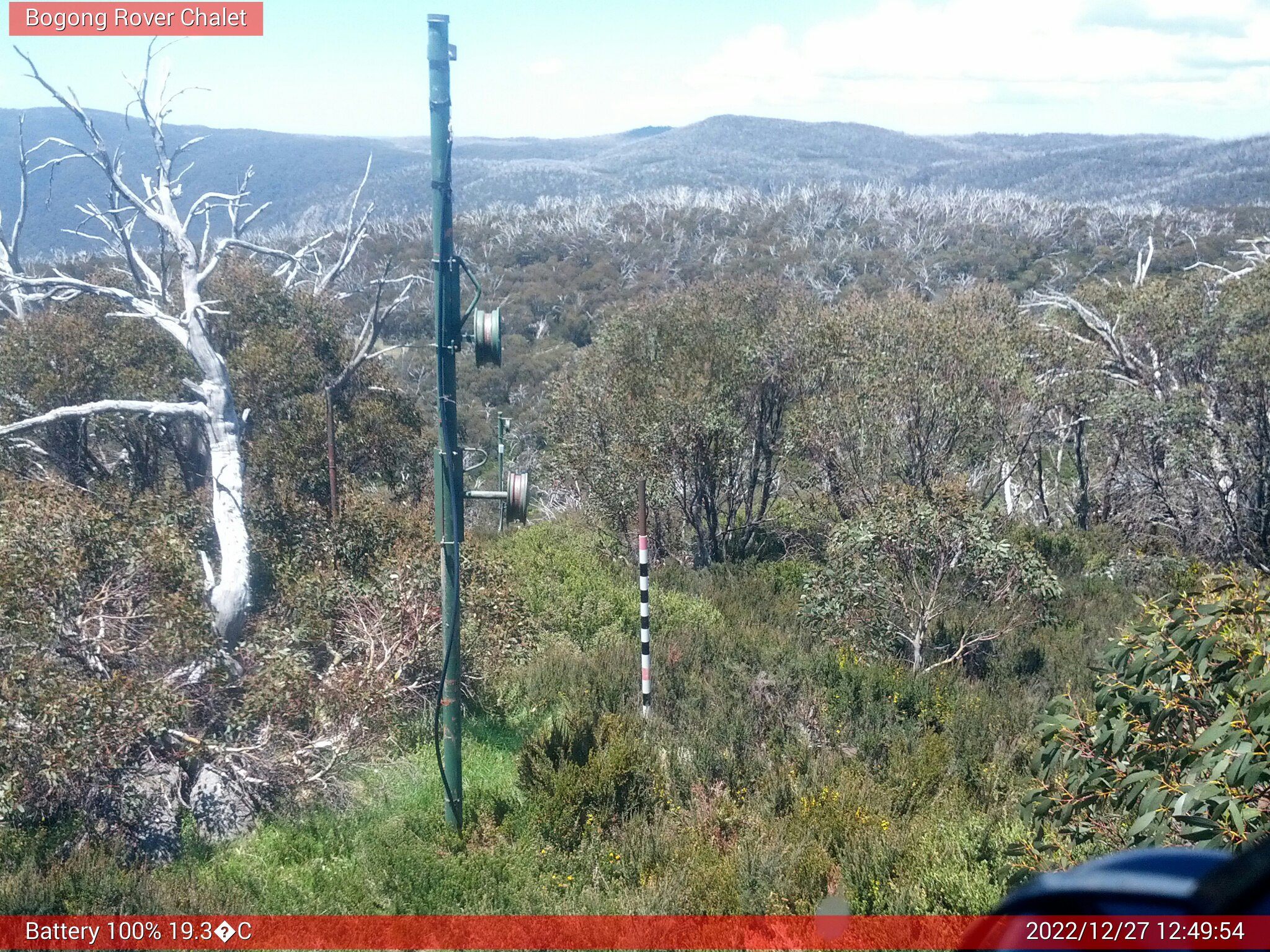 Bogong Web Cam 12:49pm Tuesday 27th of December 2022