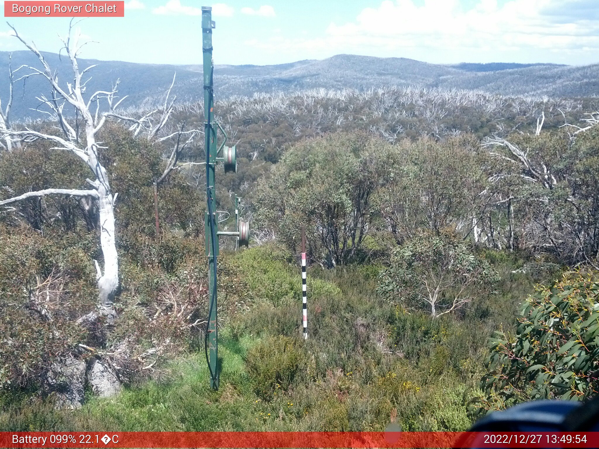 Bogong Web Cam 1:49pm Tuesday 27th of December 2022